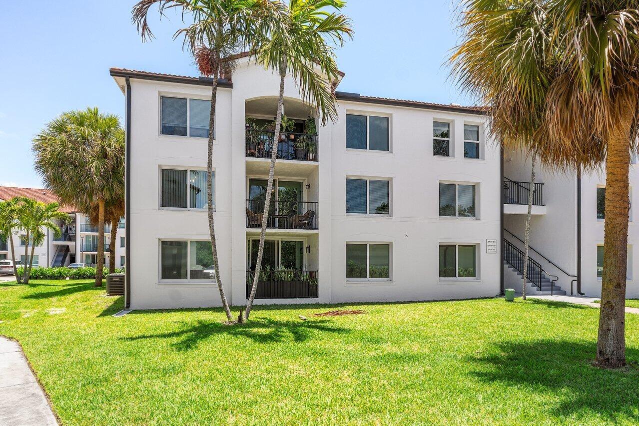 1109 Villa Circle