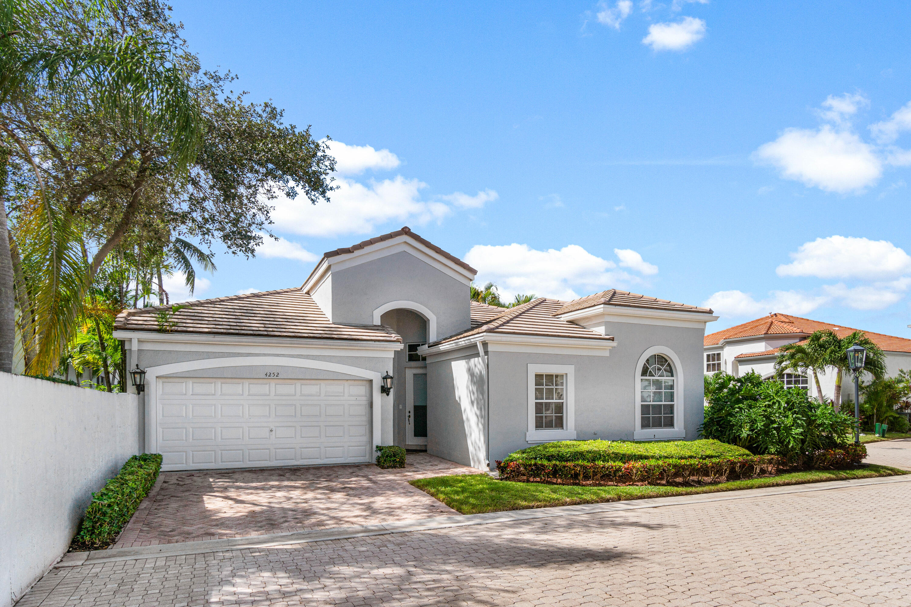 4252 NW 66th Lane