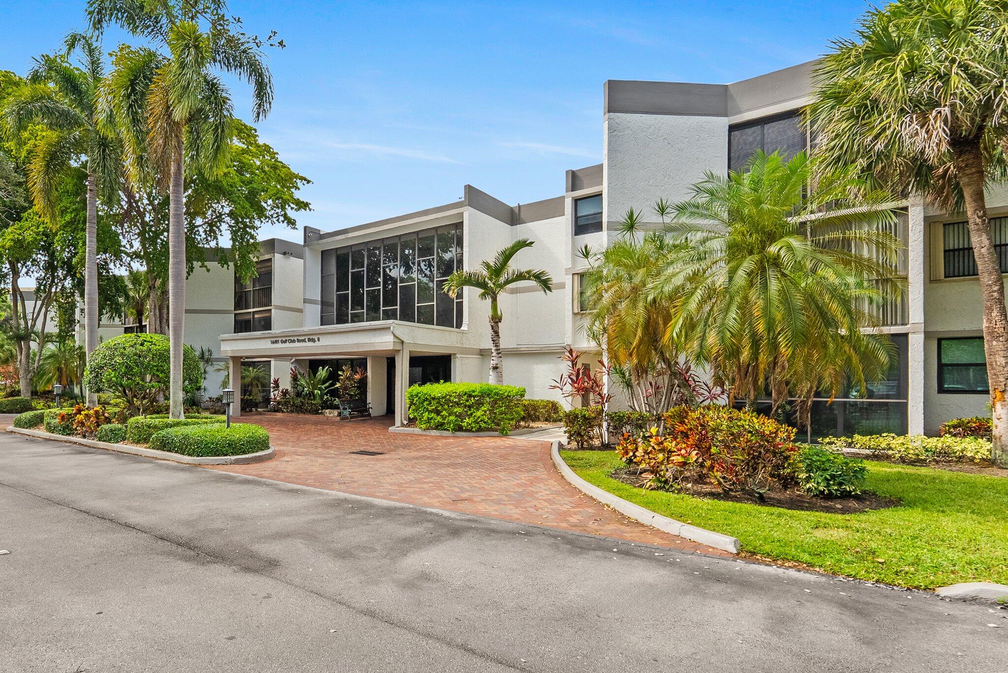 16401 Golf Club Road 211