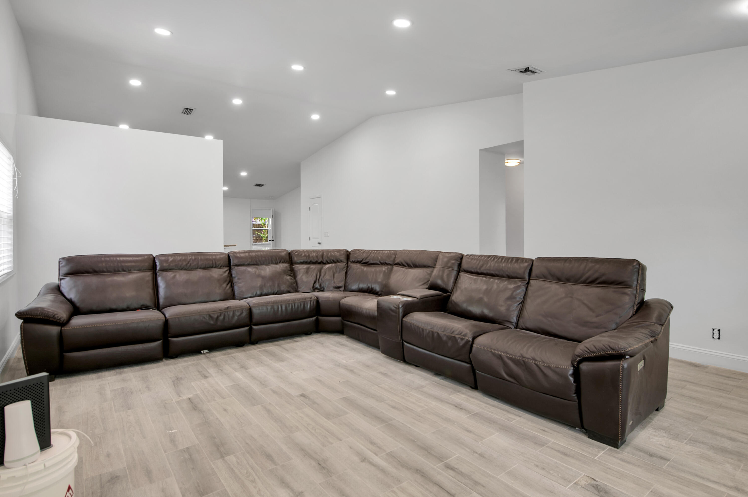 2564 NW 95th Terrace