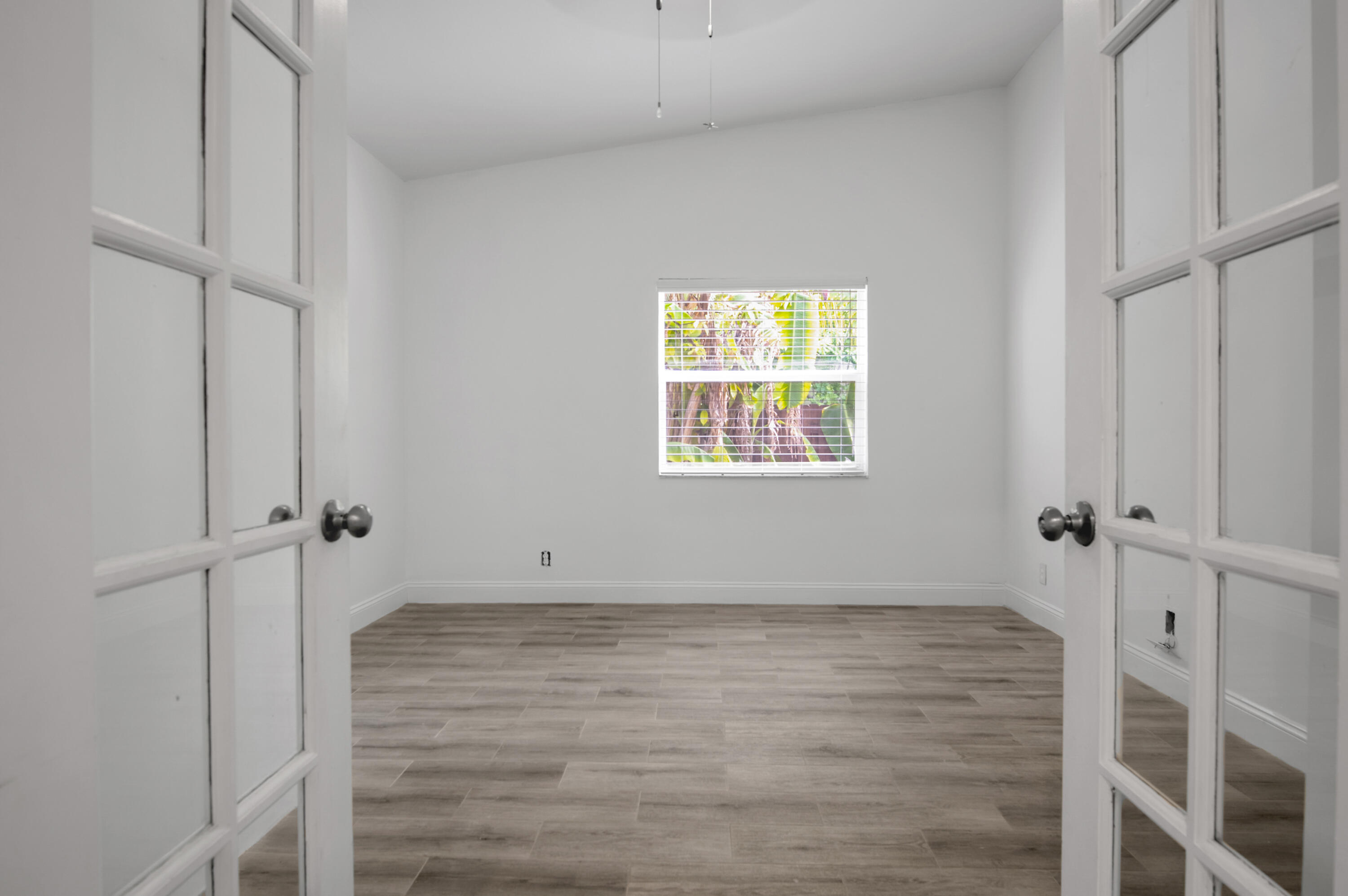 2564 NW 95th Terrace