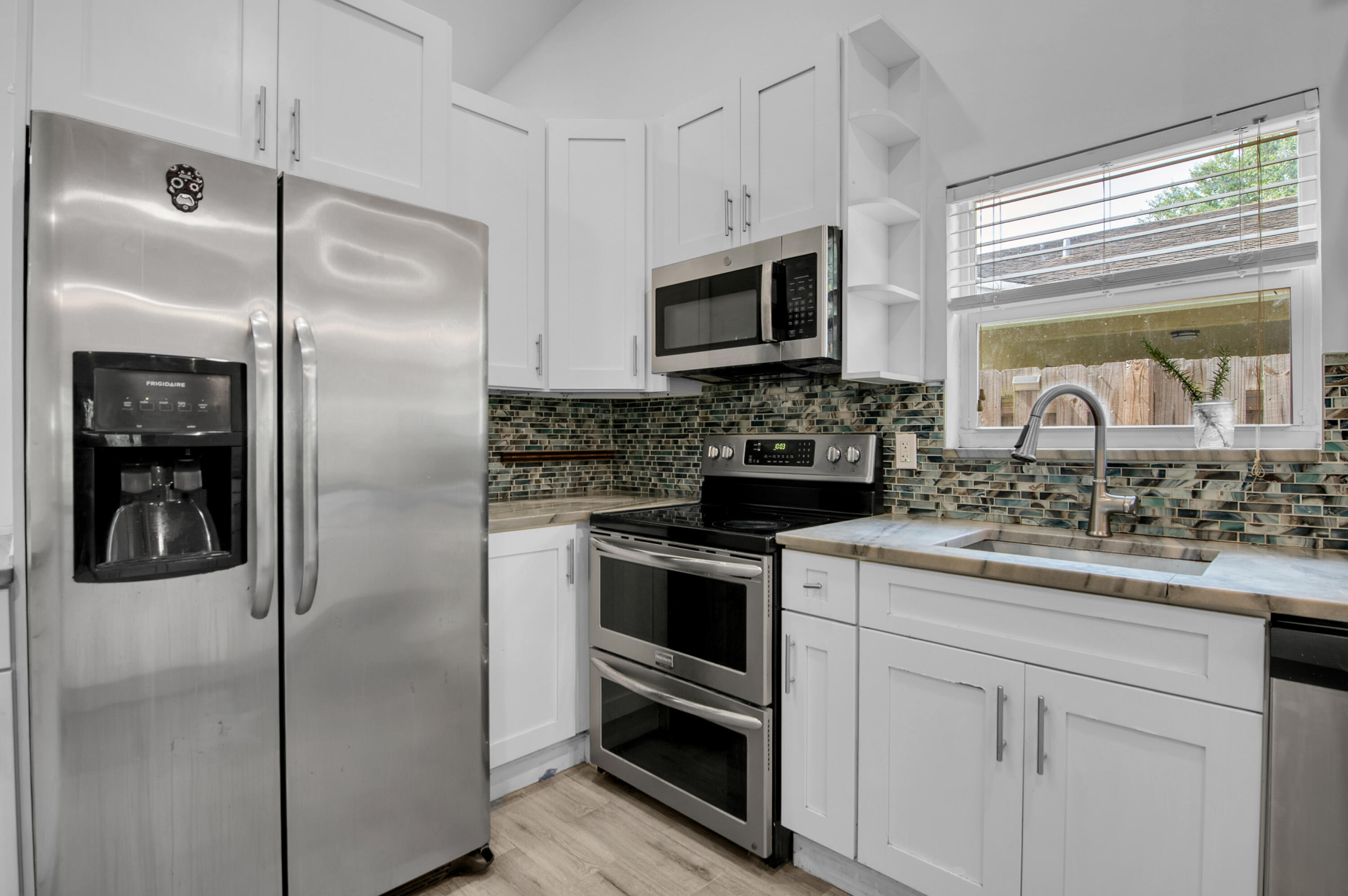 2564 NW 95th Terrace