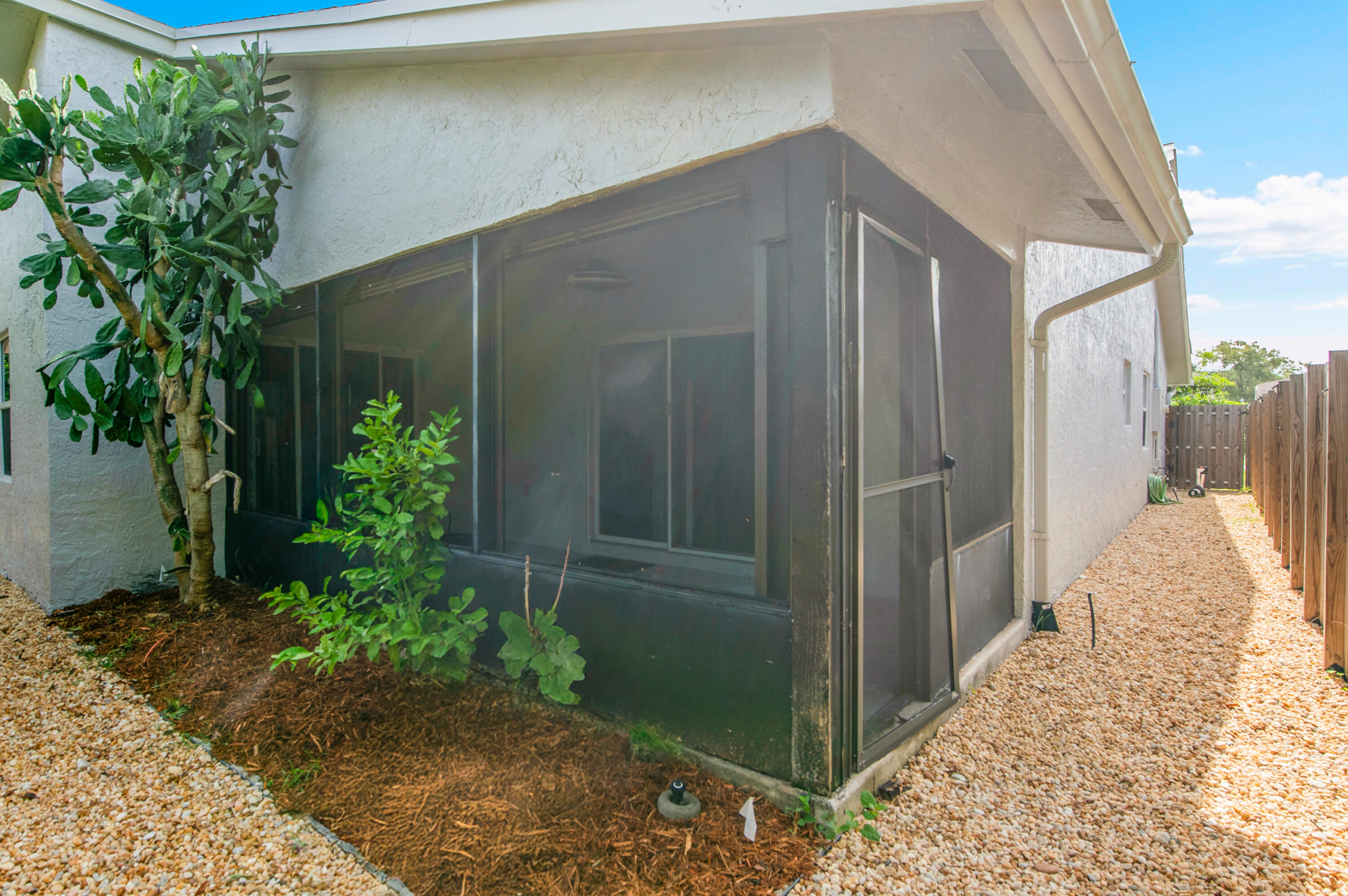 2564 NW 95th Terrace
