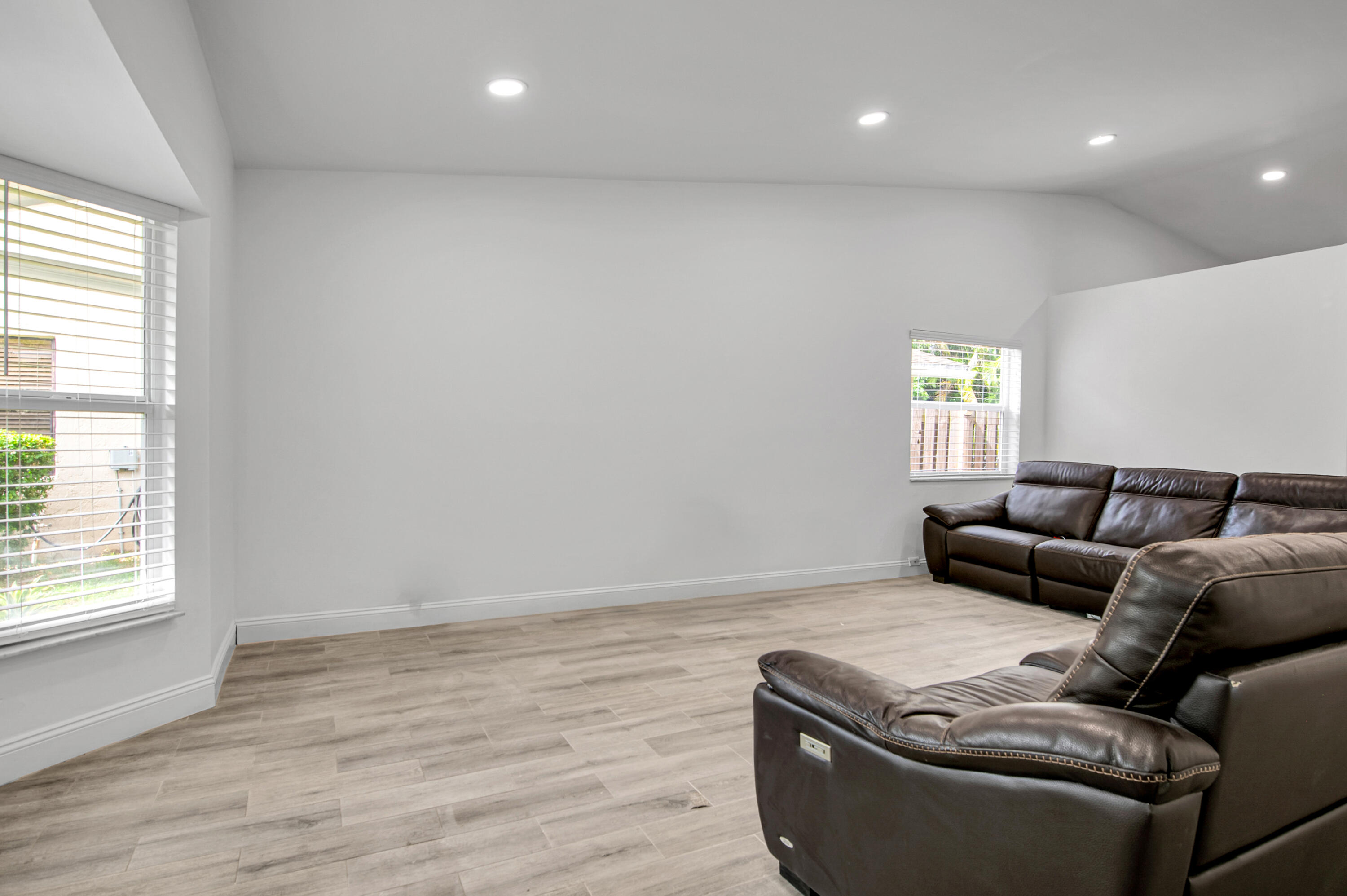 2564 NW 95th Terrace