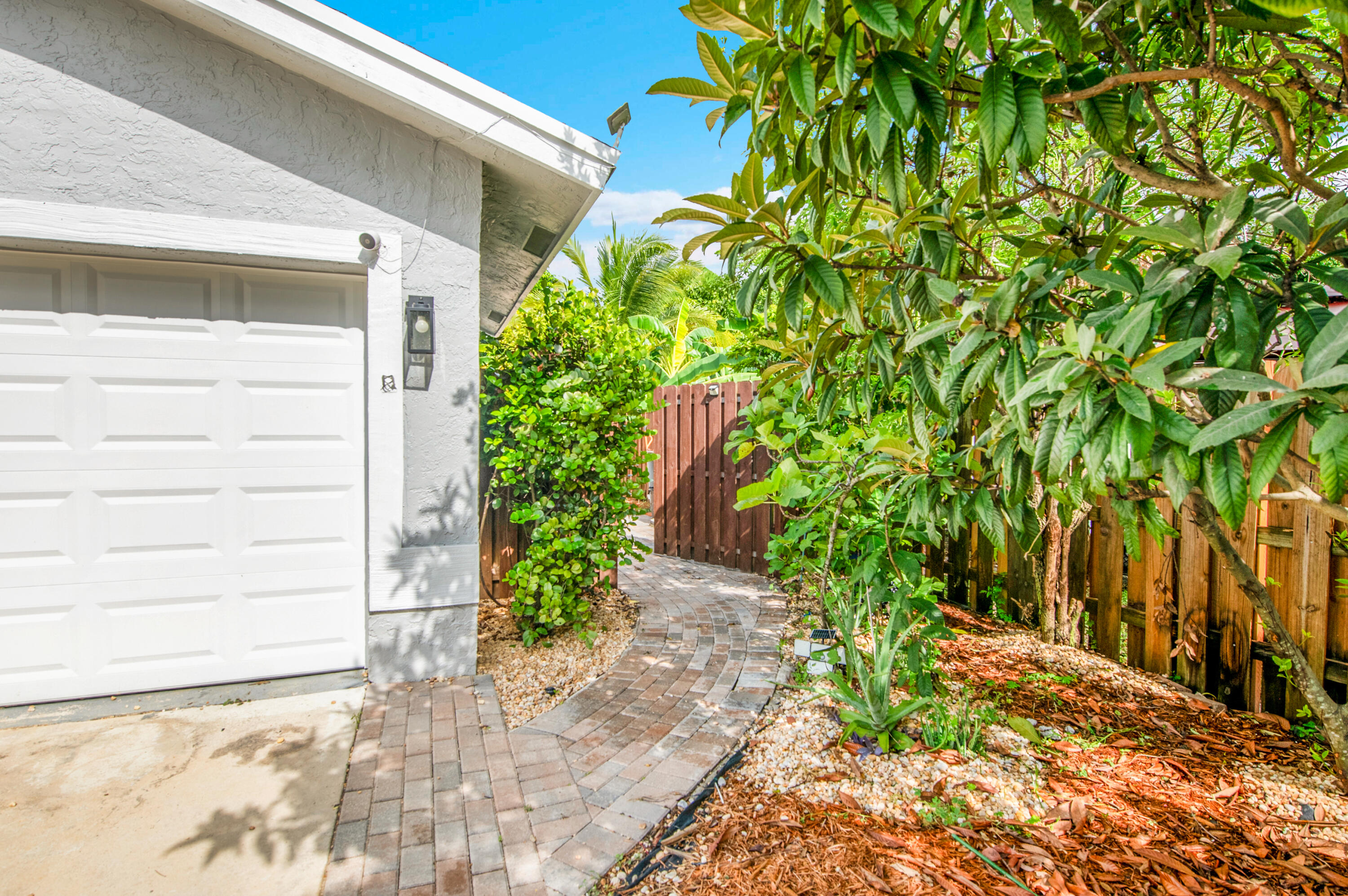 2564 NW 95th Terrace