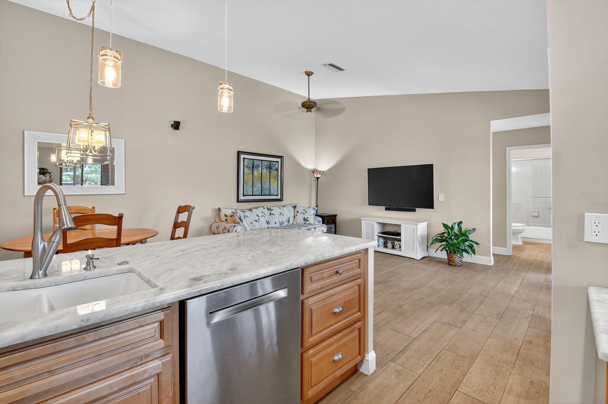 5700 Northpointe Lane