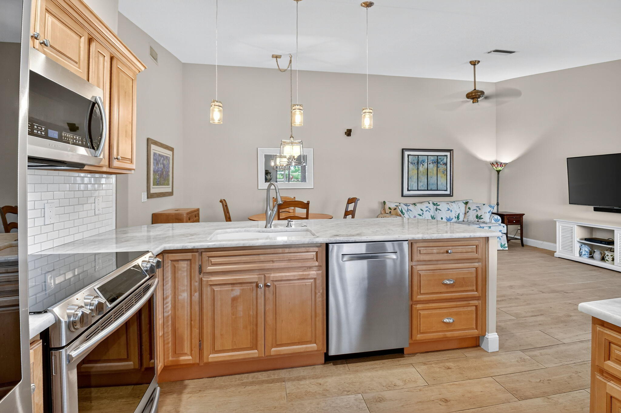 5700 Northpointe Lane