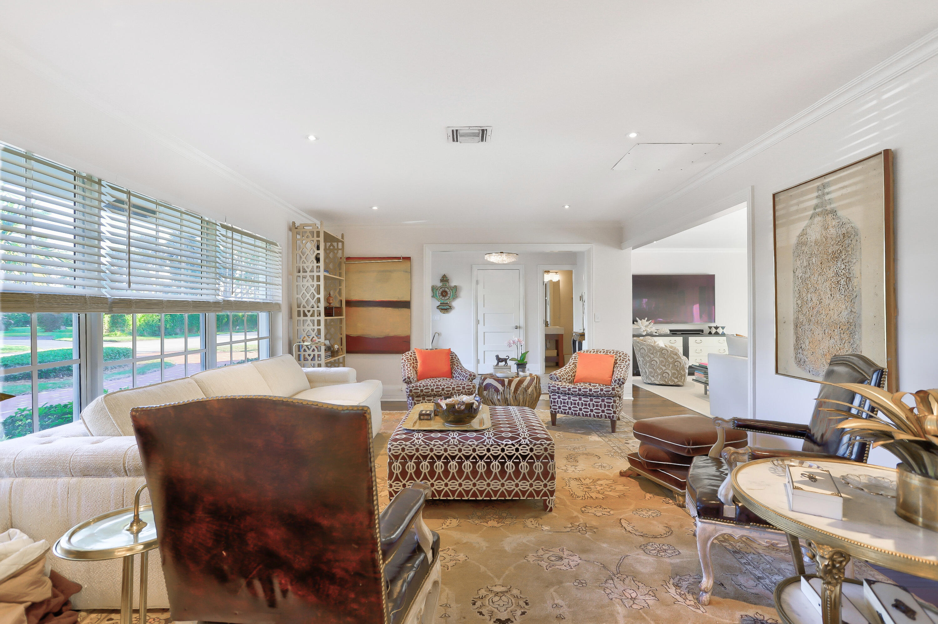 835 Canary Walk