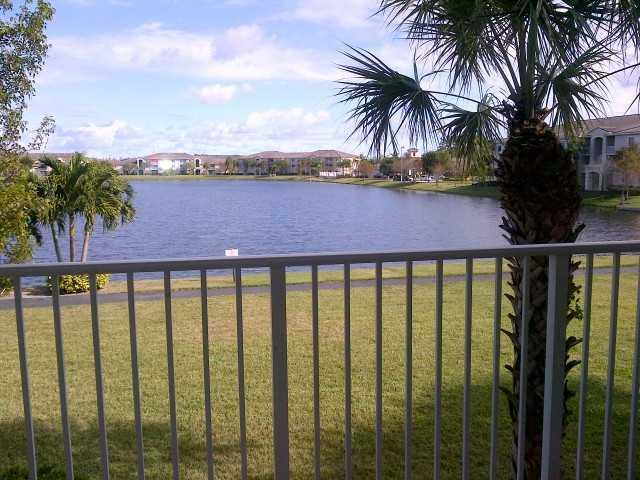 5011 Wiles Road 206