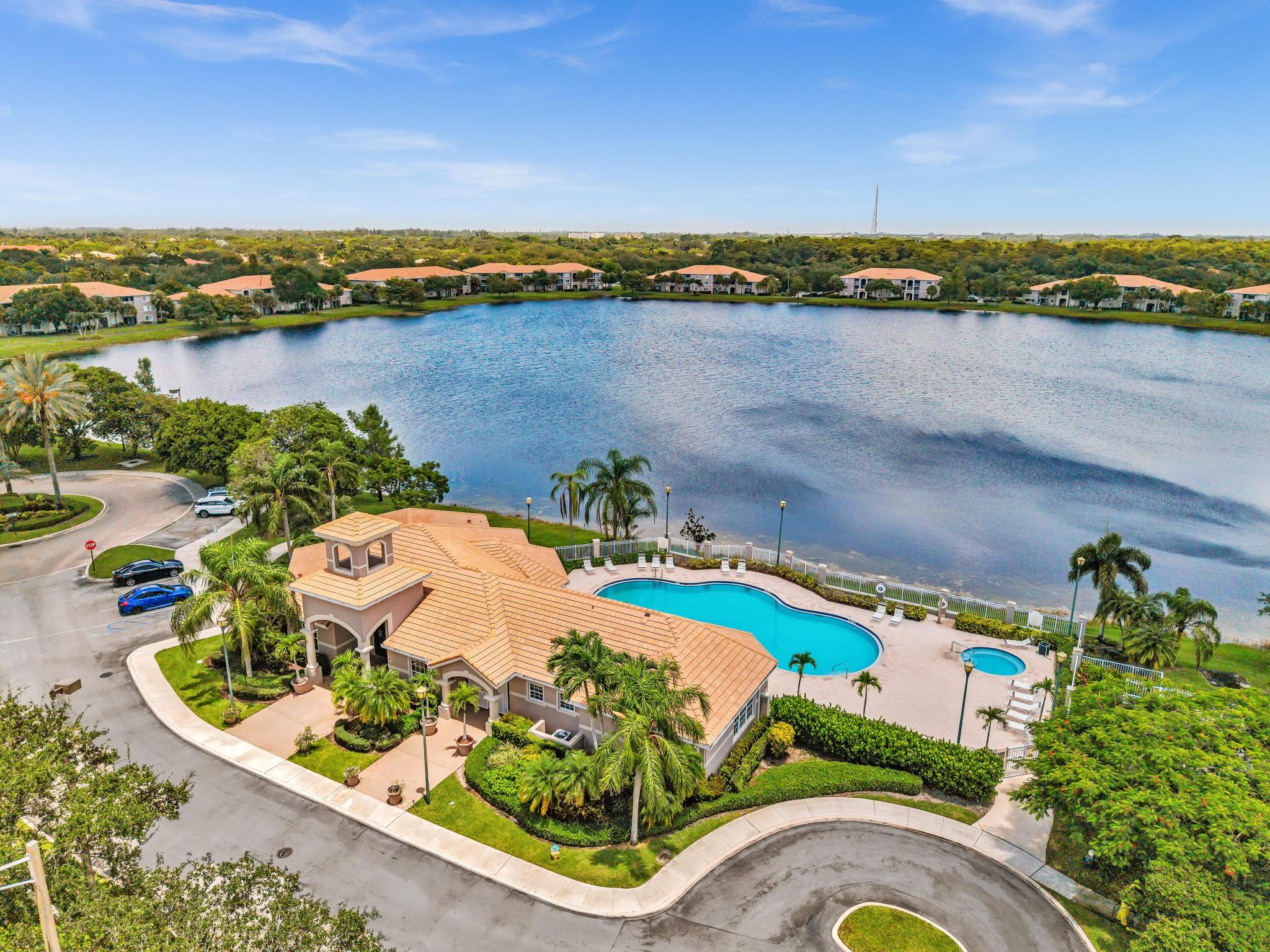 5011 Wiles Road 206