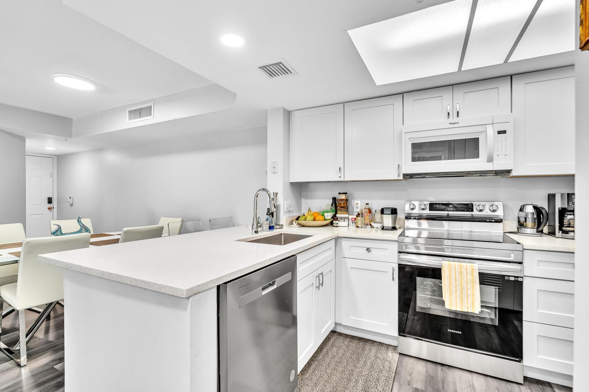5011 Wiles Road 206