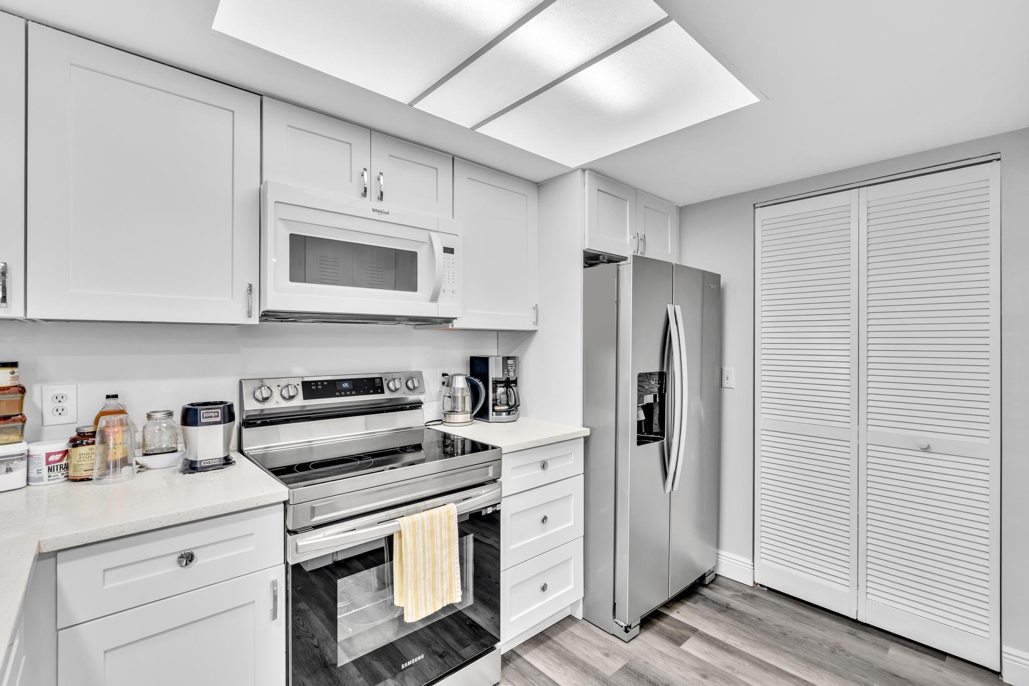 5011 Wiles Road 206