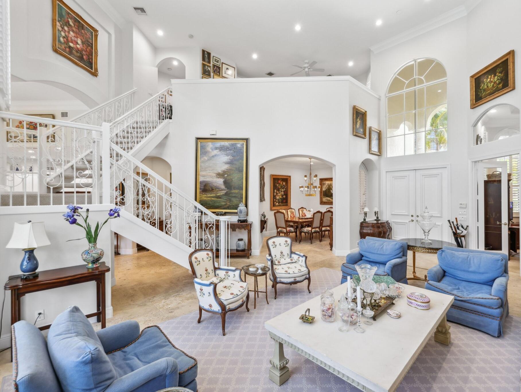 1018 Grand Court