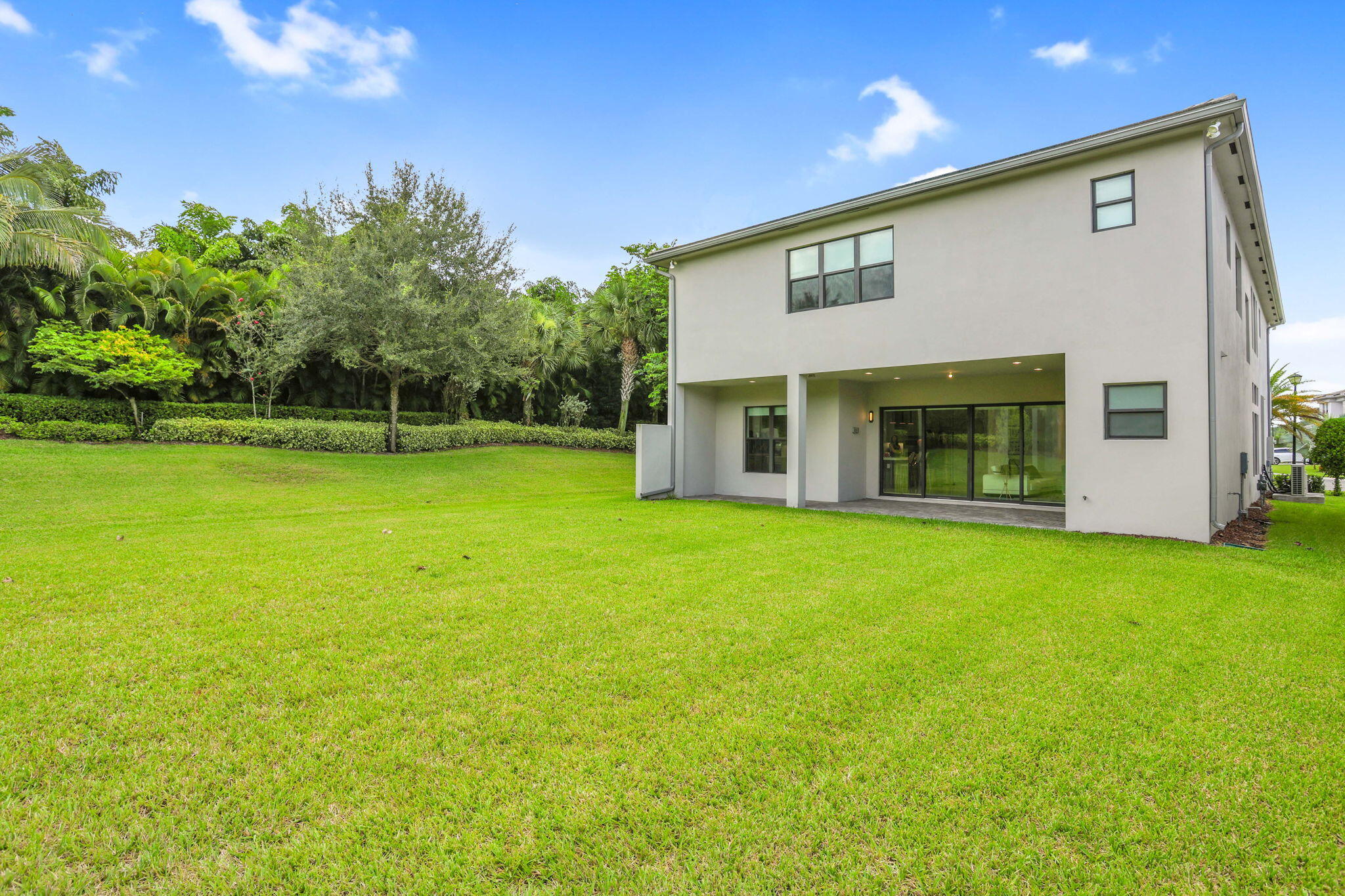 8115 Laurel Falls Drive