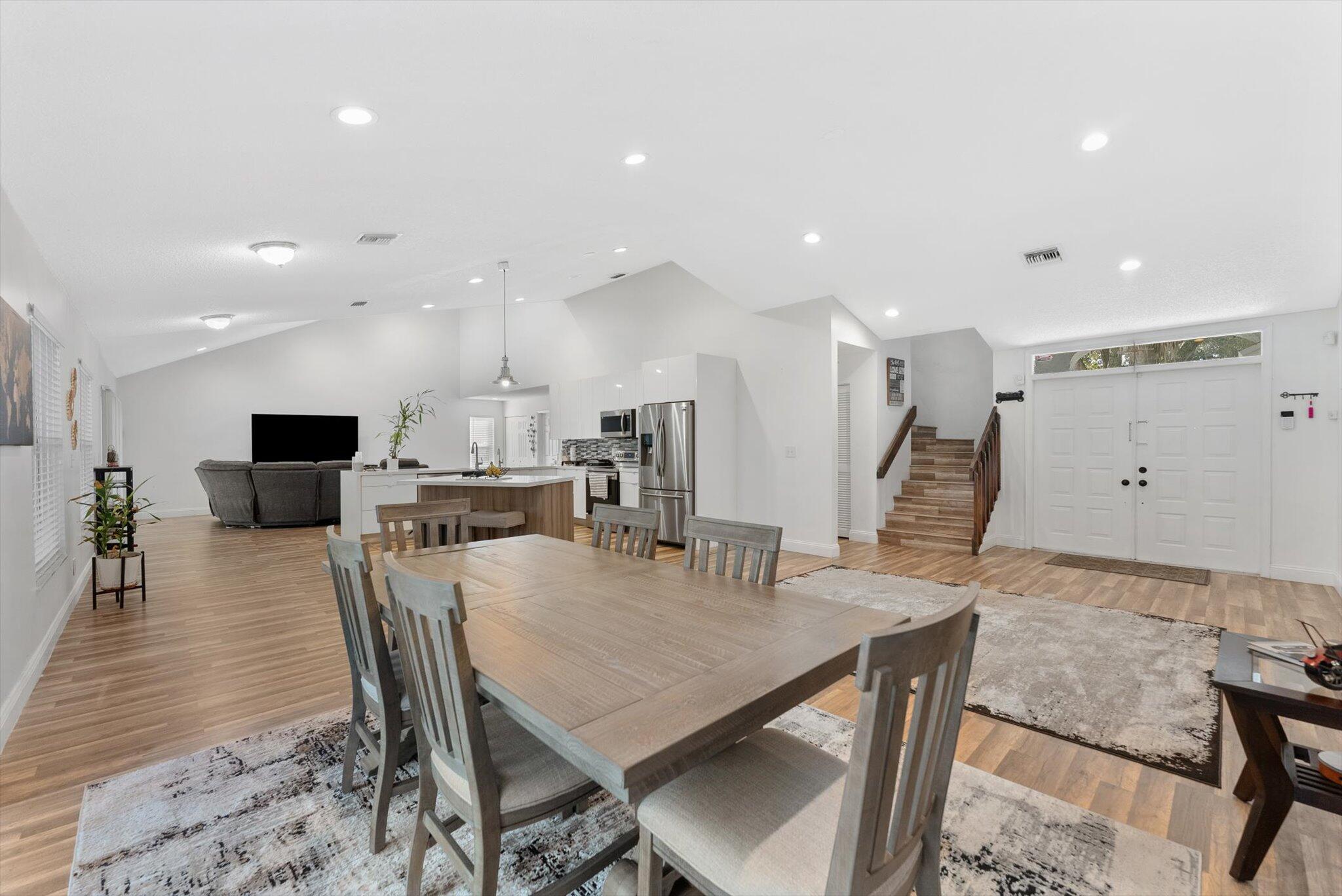 5185 NW 52nd Street