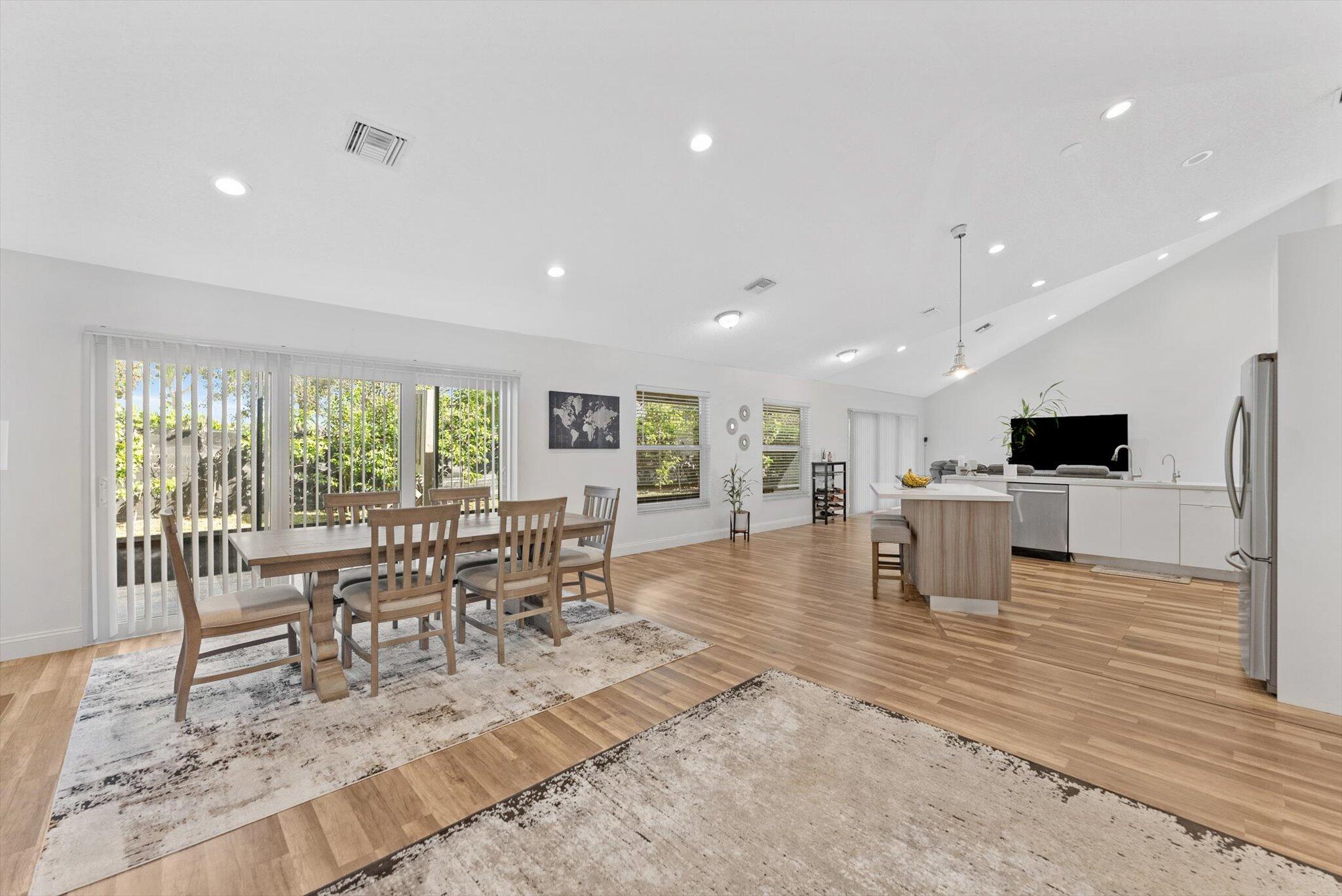 5185 NW 52nd Street