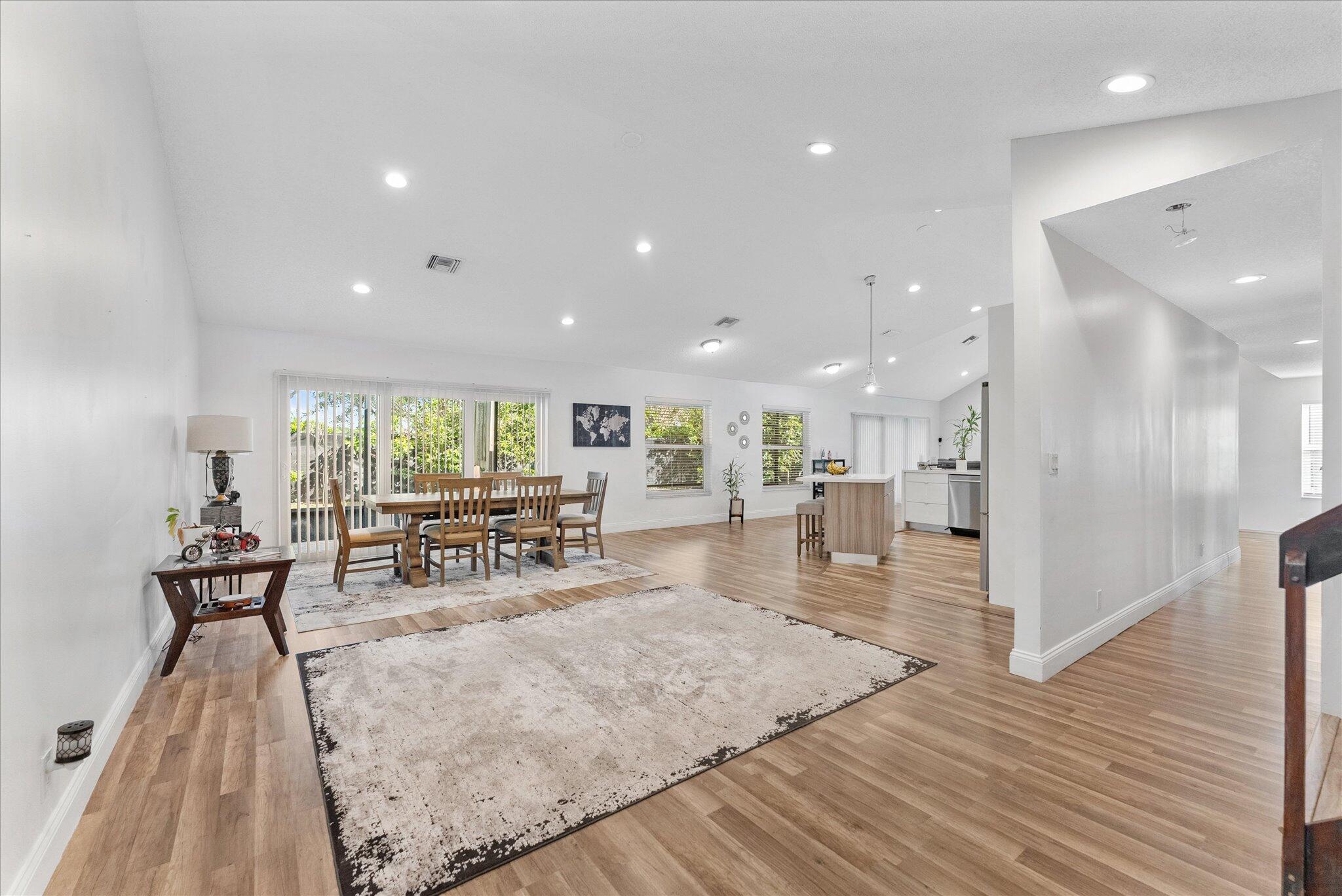 5185 NW 52nd Street