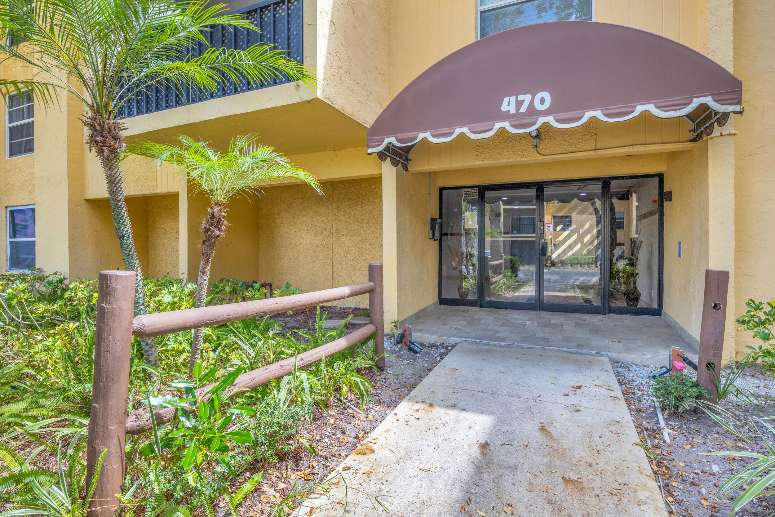 470 NW 20th Street 1050