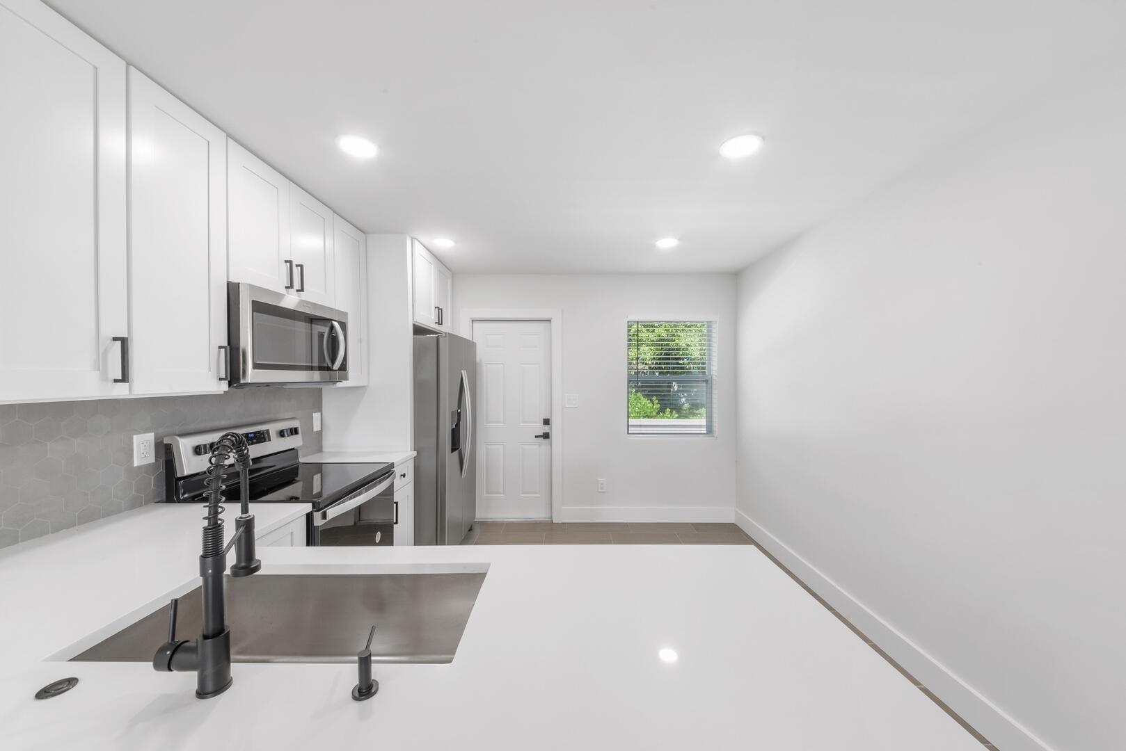 823-825 NW 30th Court 1-2