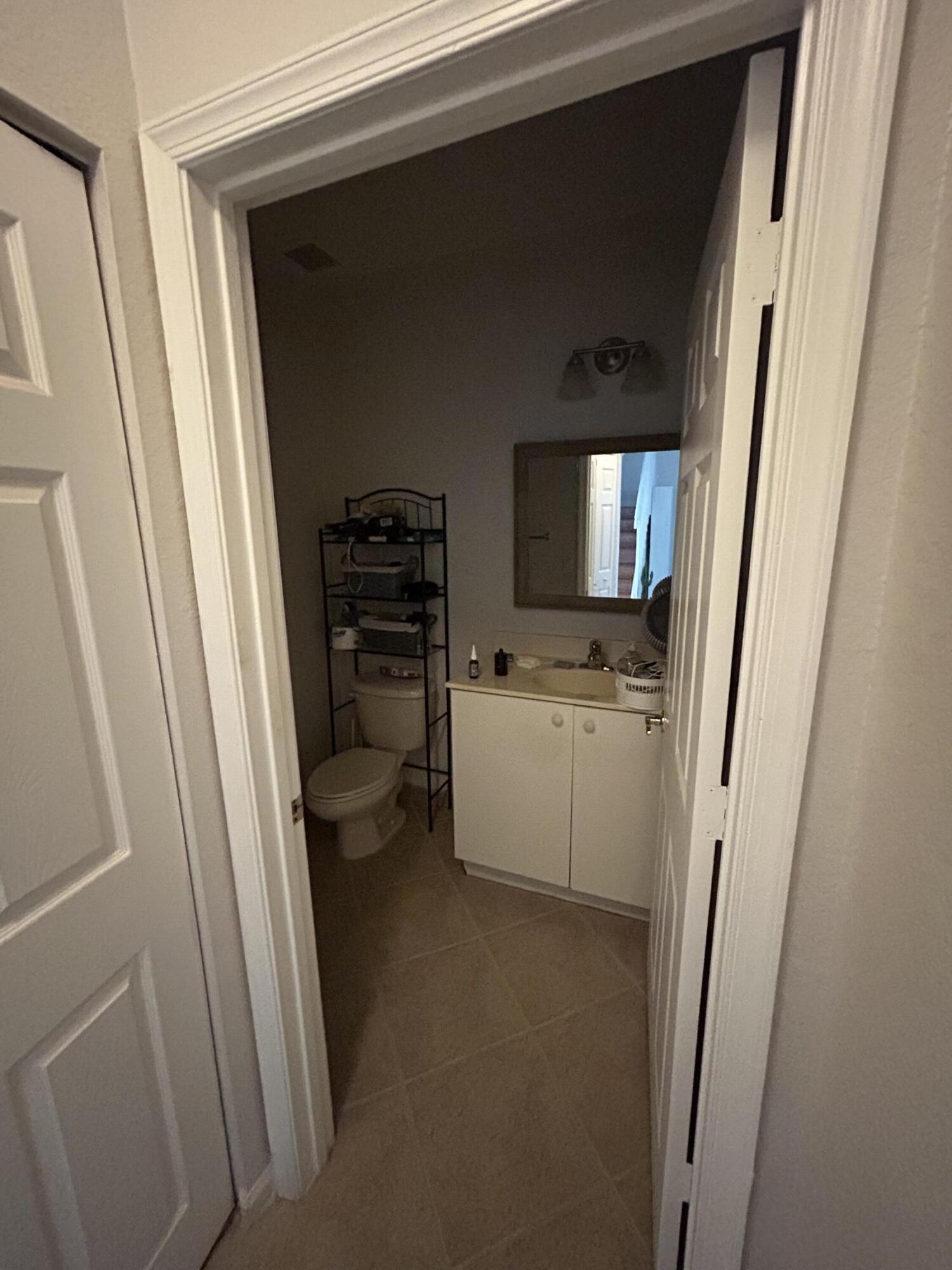 2673 SW 85 Th Avenue 102