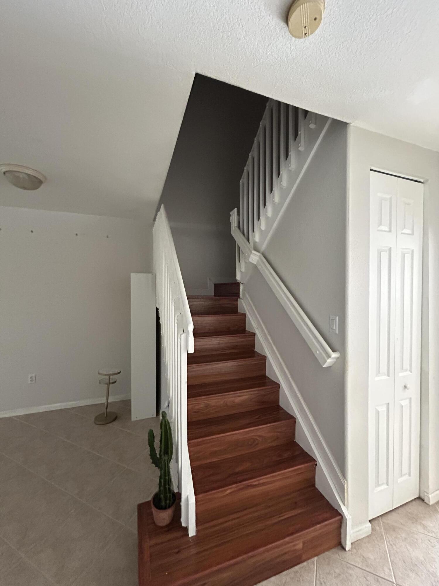 2673 SW 85 Th Avenue 102