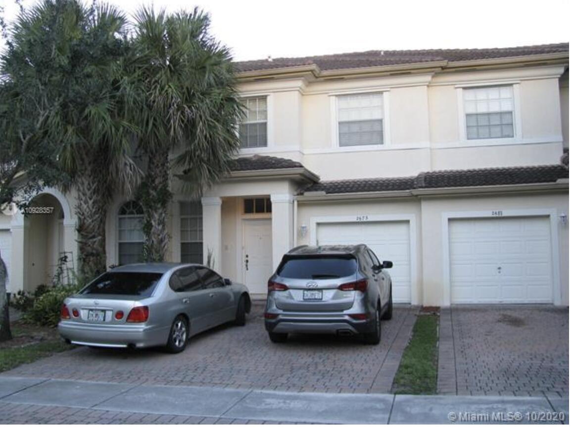 2673 SW 85 Th Avenue 102