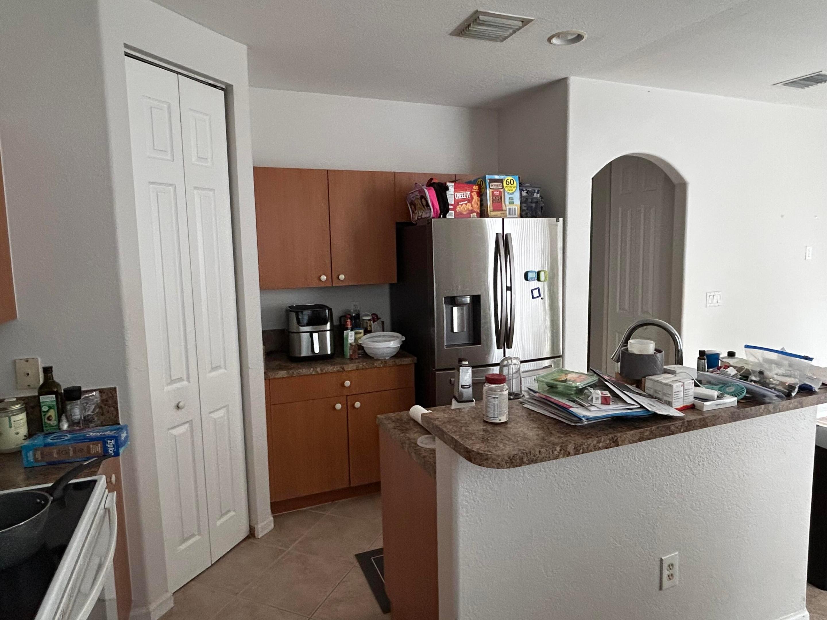 2673 SW 85 Th Avenue 102