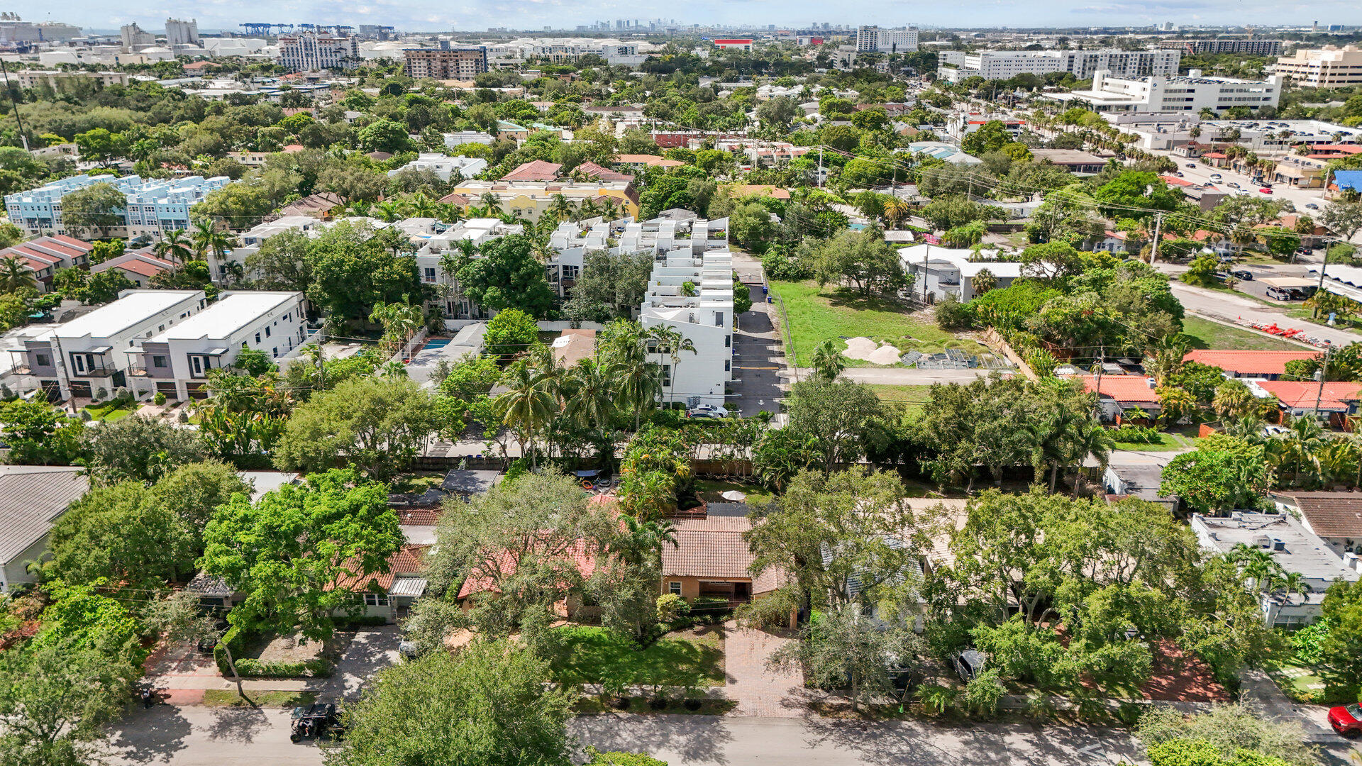 712 SE 11th Court