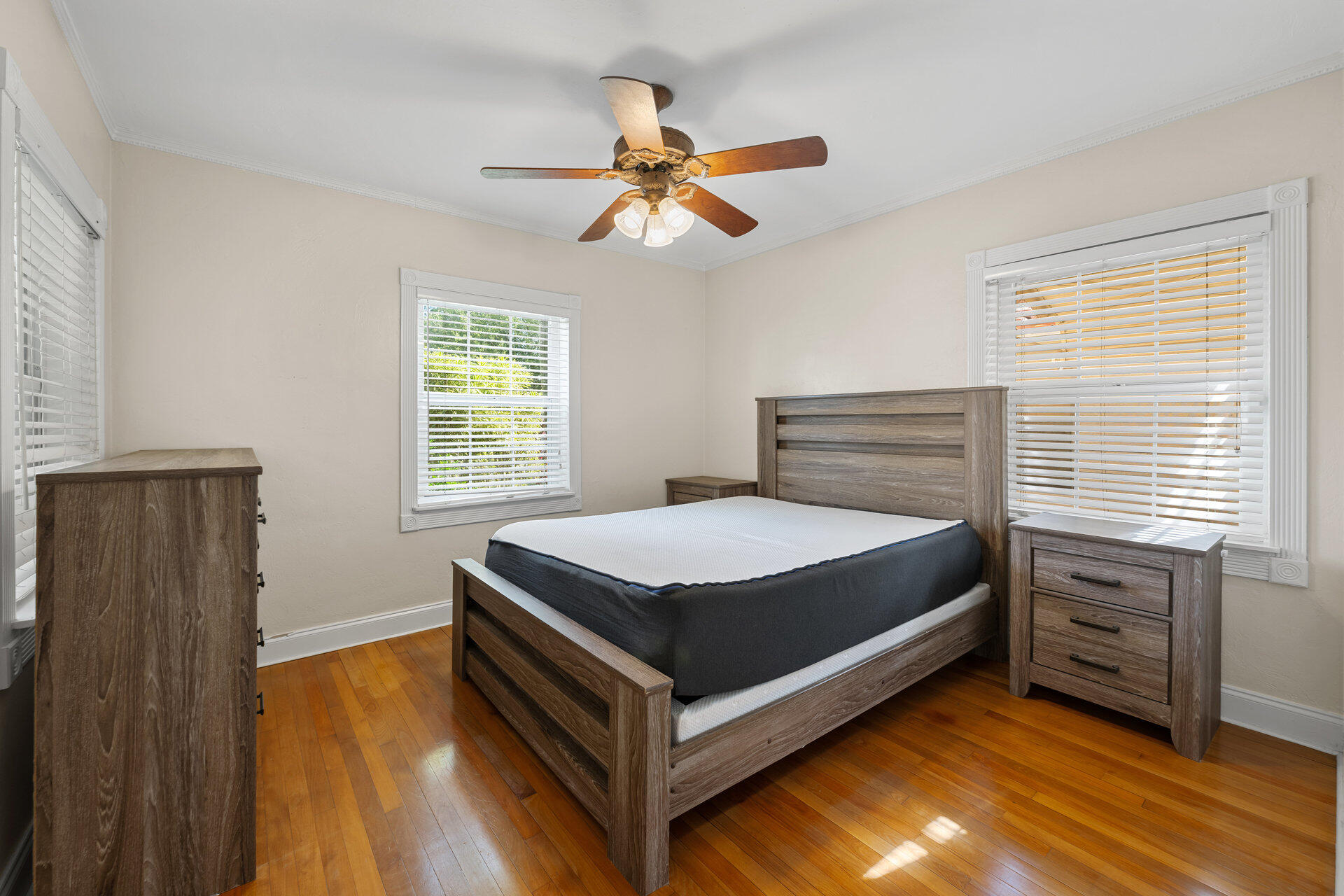 712 SE 11th Court
