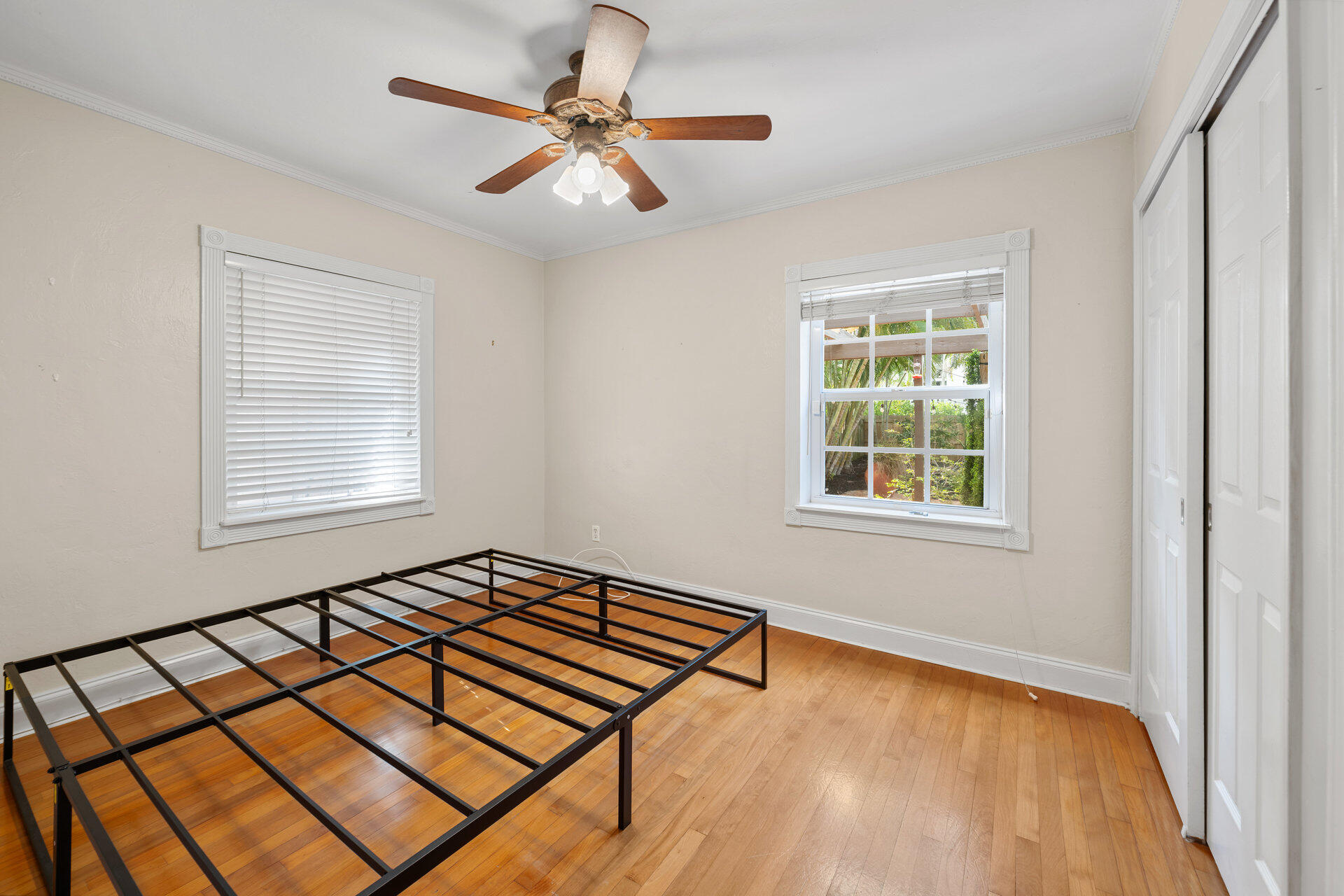 712 SE 11th Court
