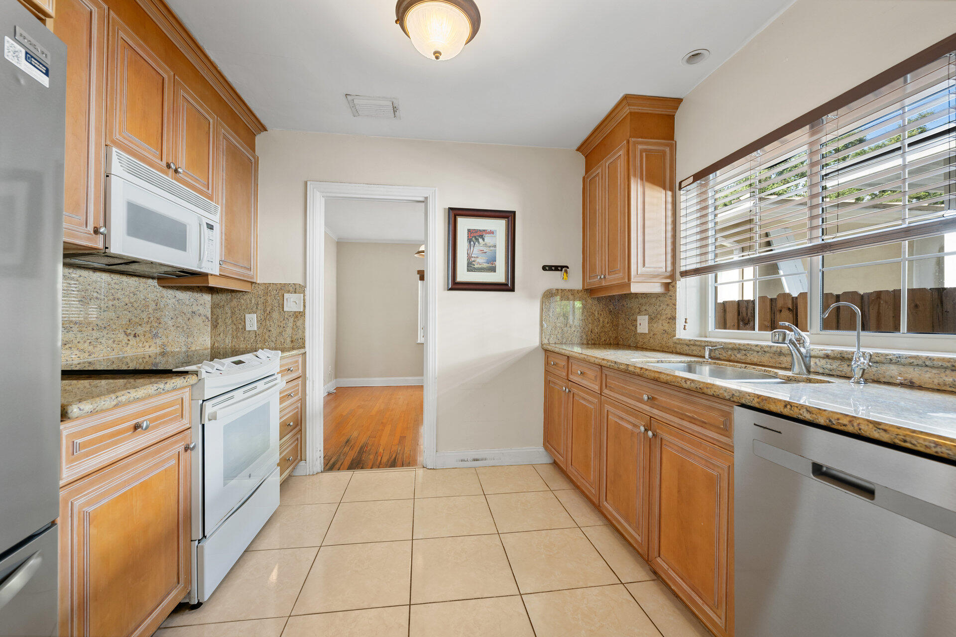 712 SE 11th Court