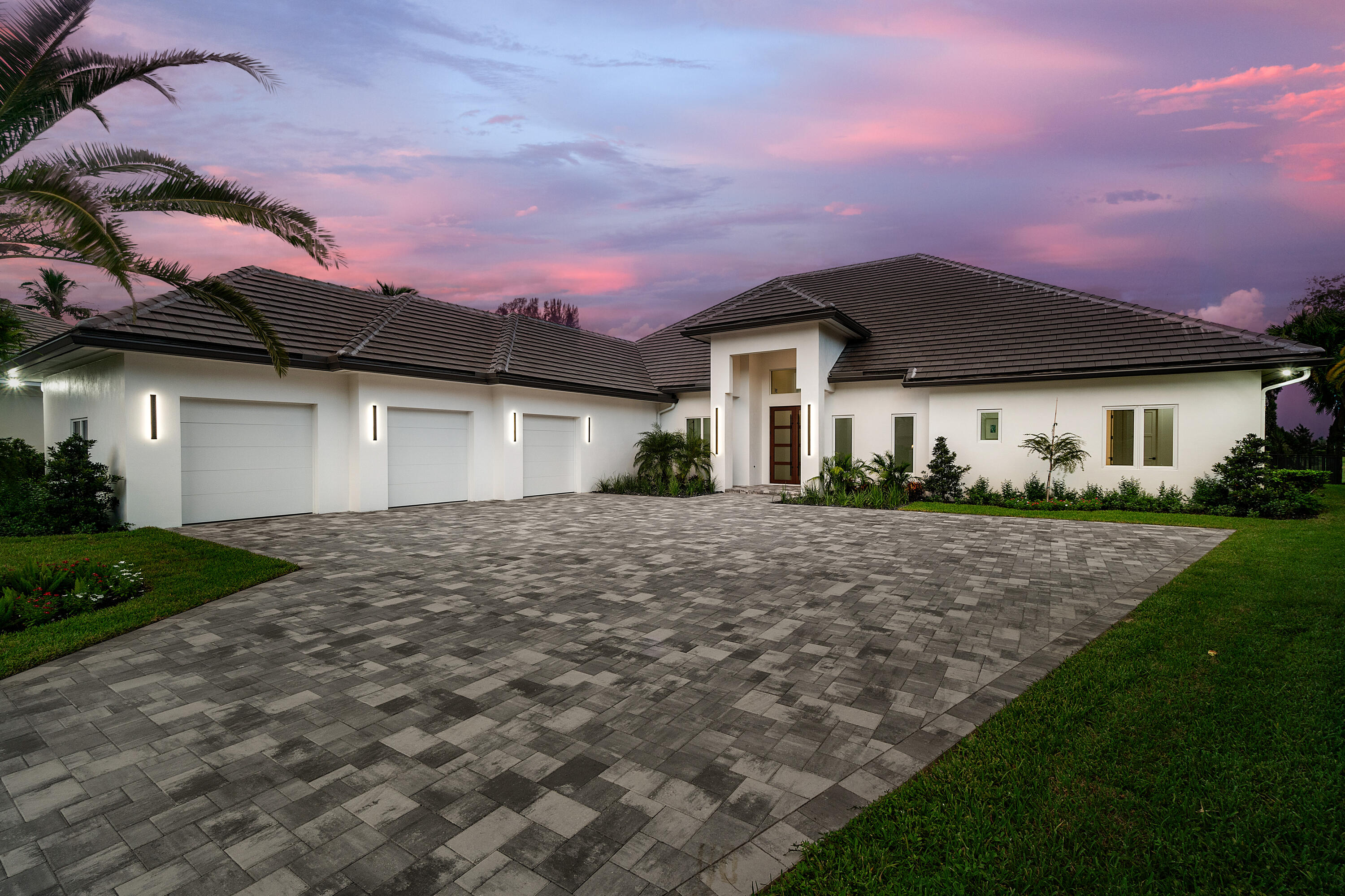 100 Glenbrook Court