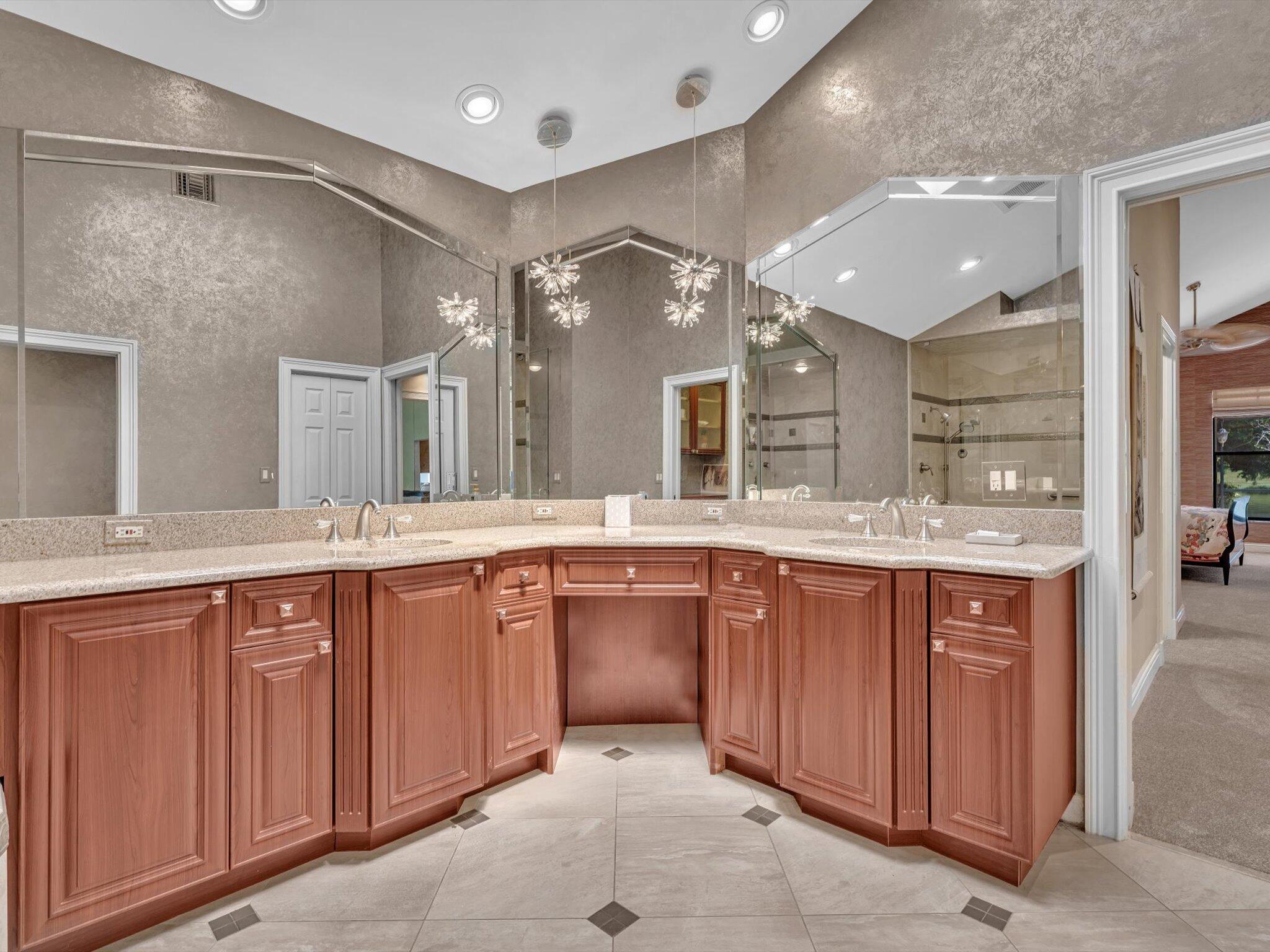 10122 Spyglass Way