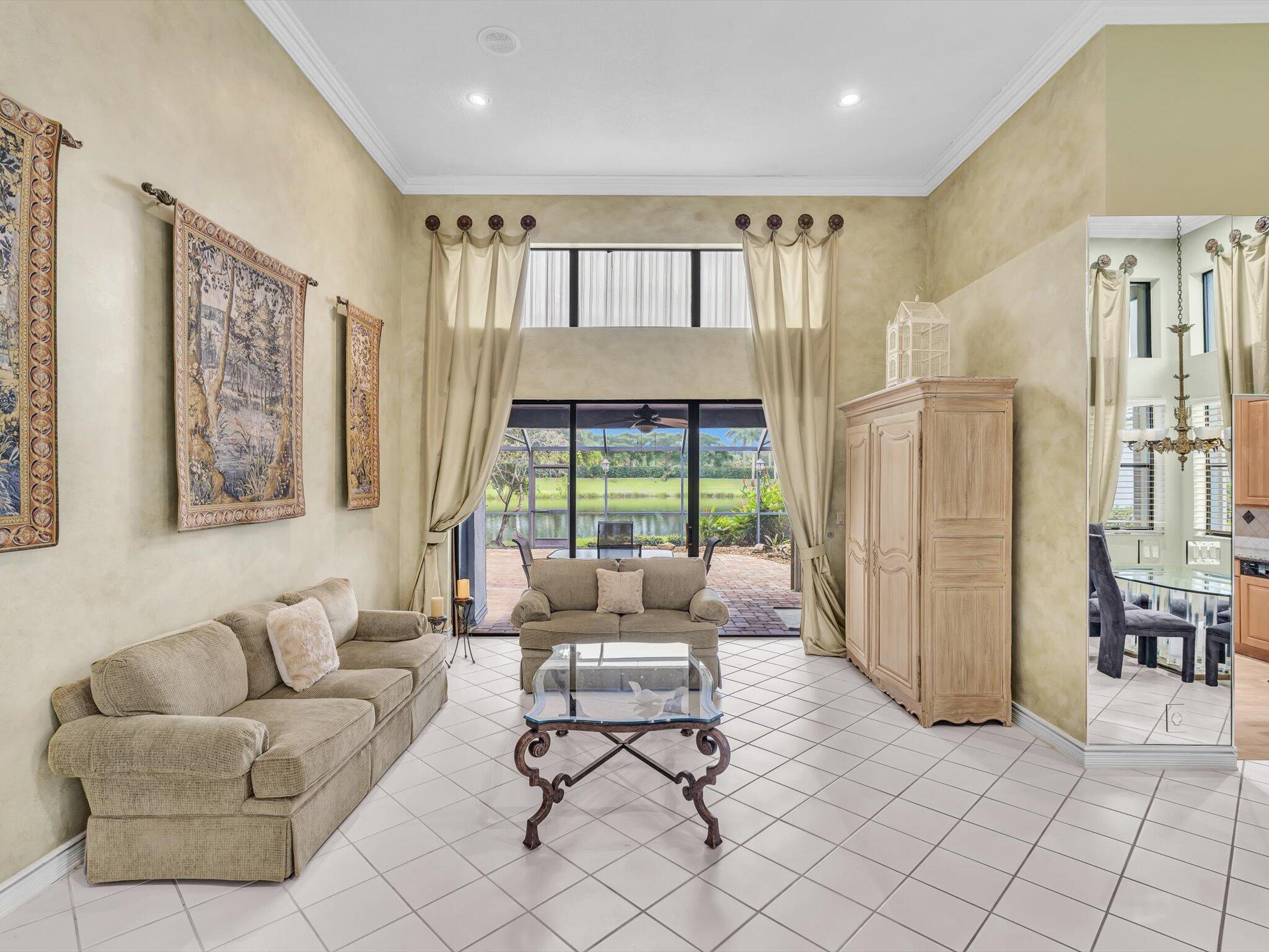 10122 Spyglass Way