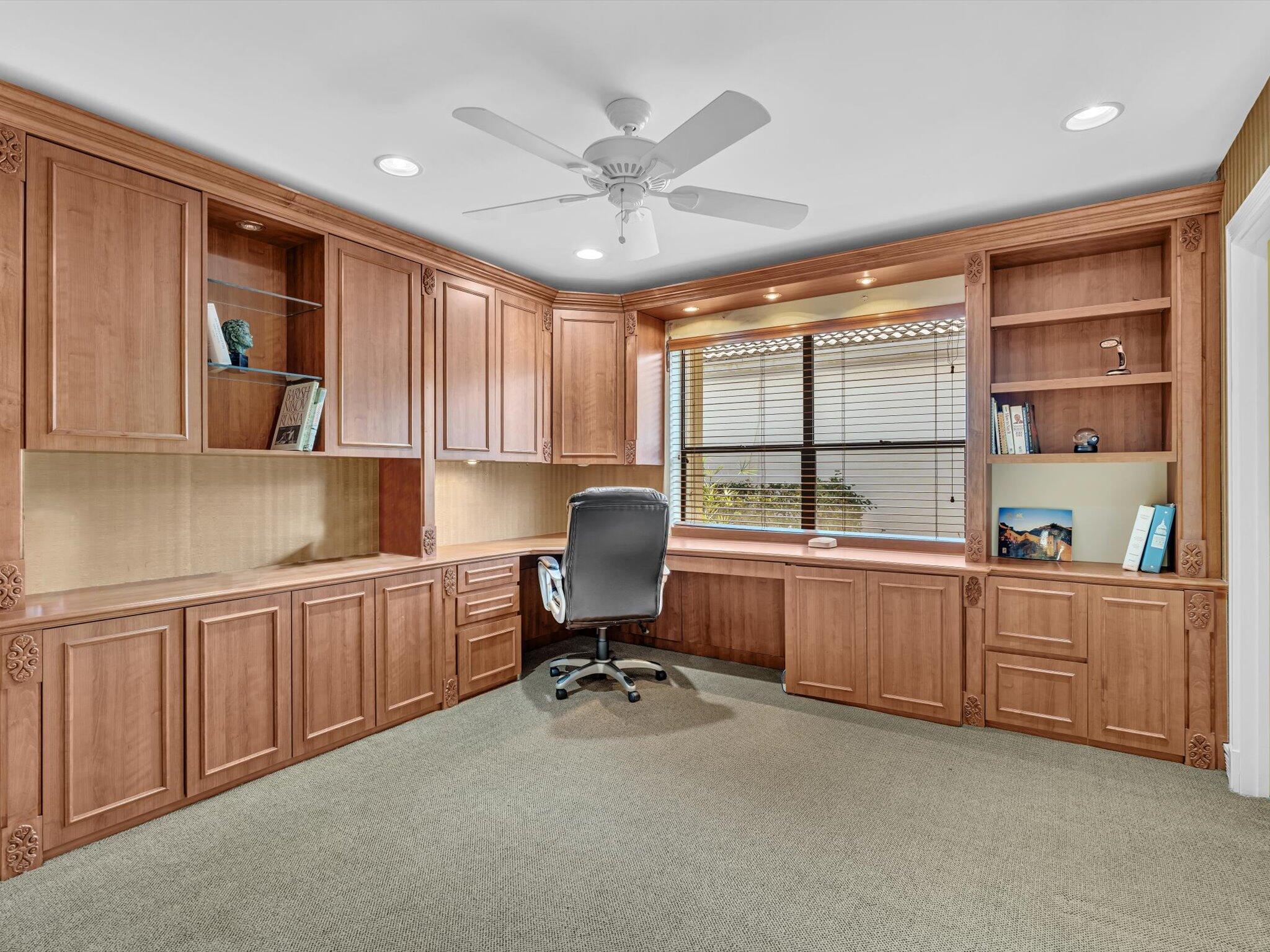 10122 Spyglass Way