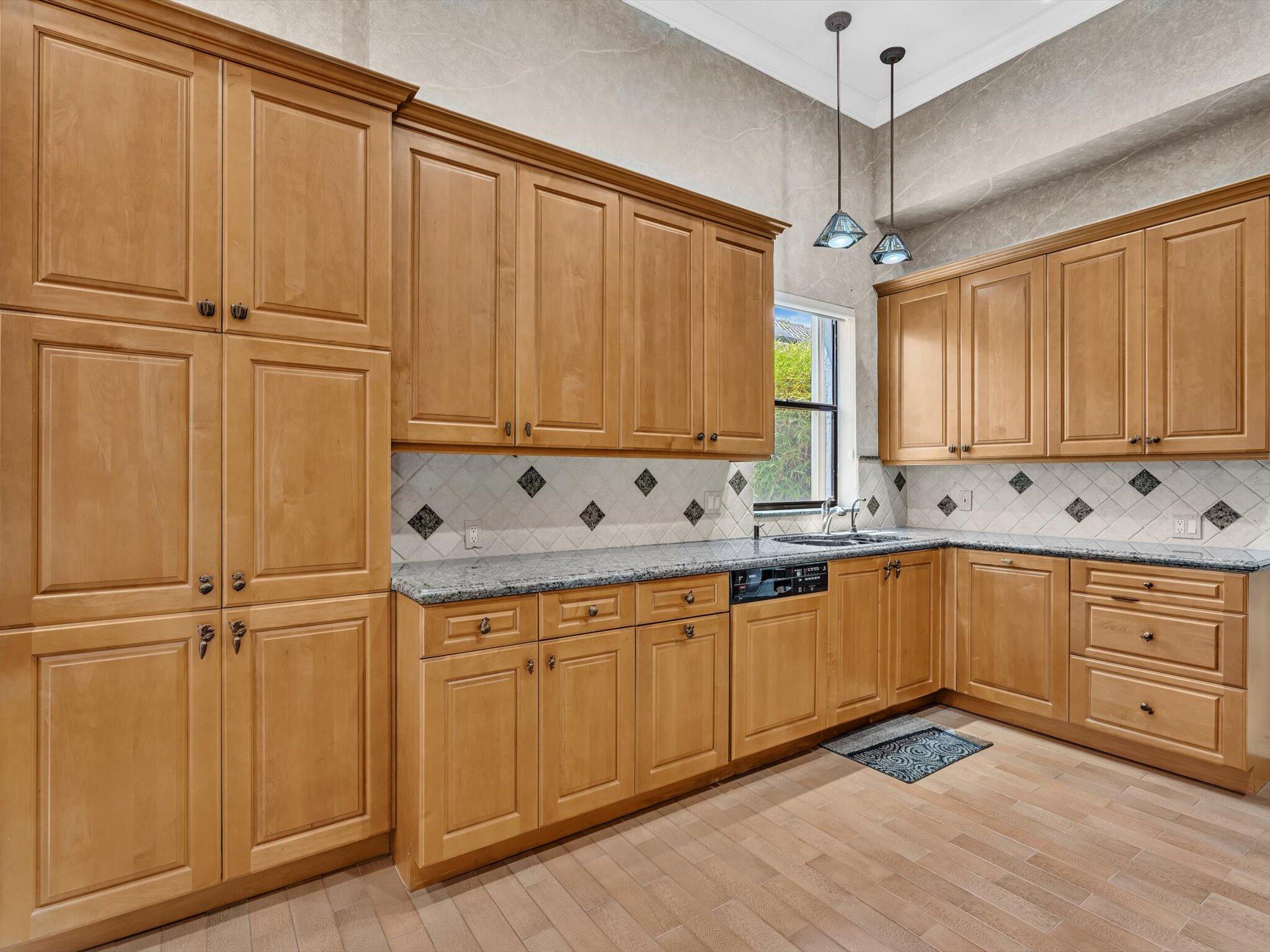 10122 Spyglass Way