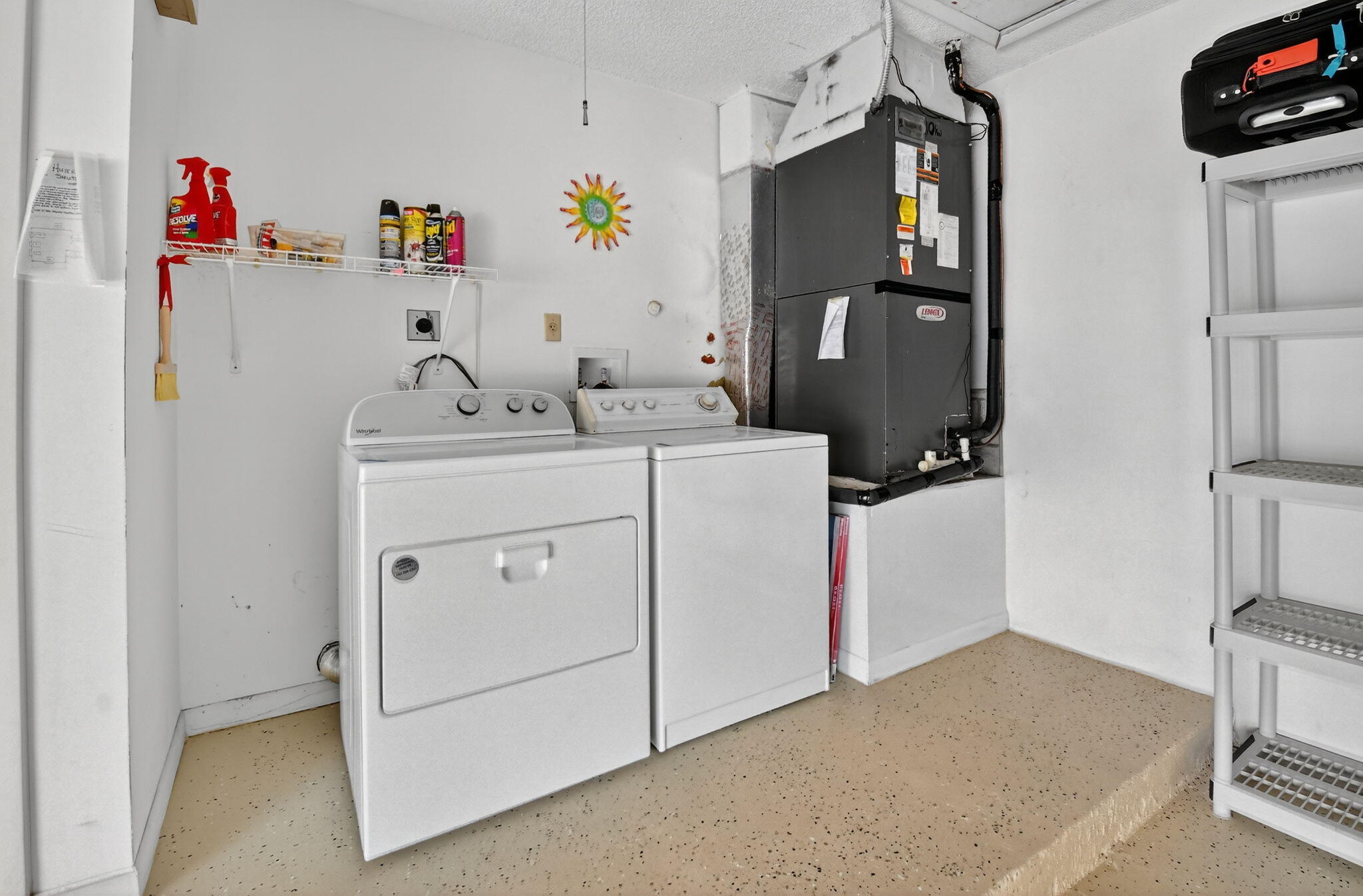 7186 Sweetbay Court