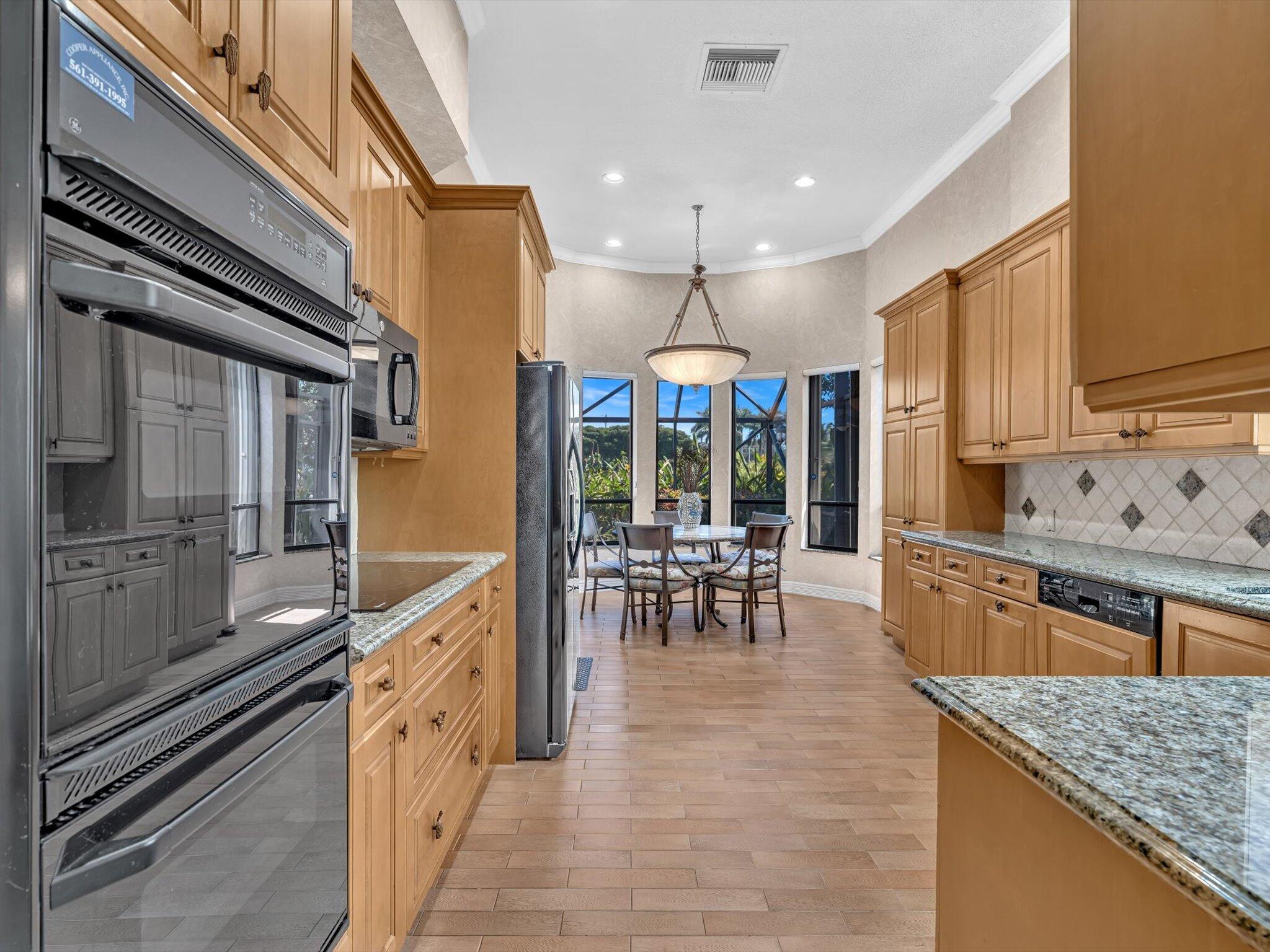 10122 Spyglass Way