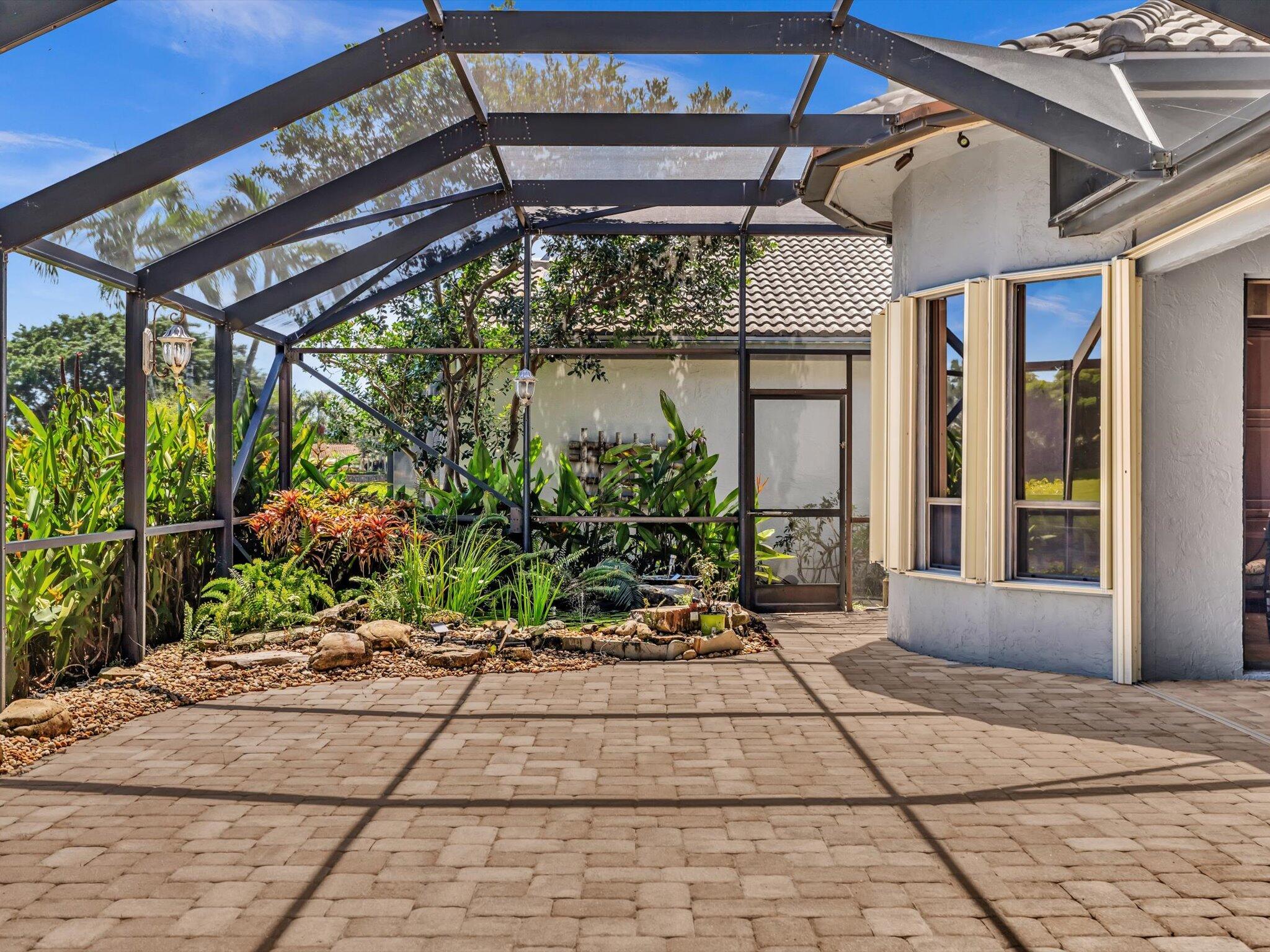 10122 Spyglass Way