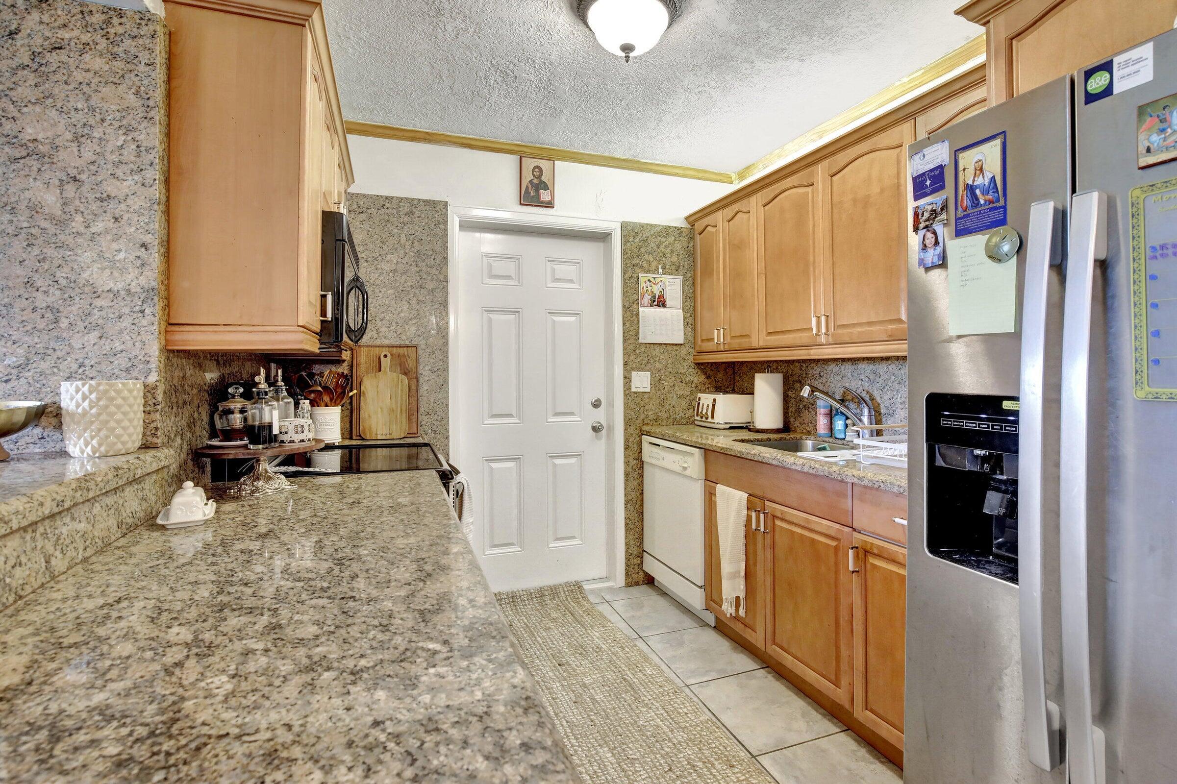 1750 Jefferson Street 305