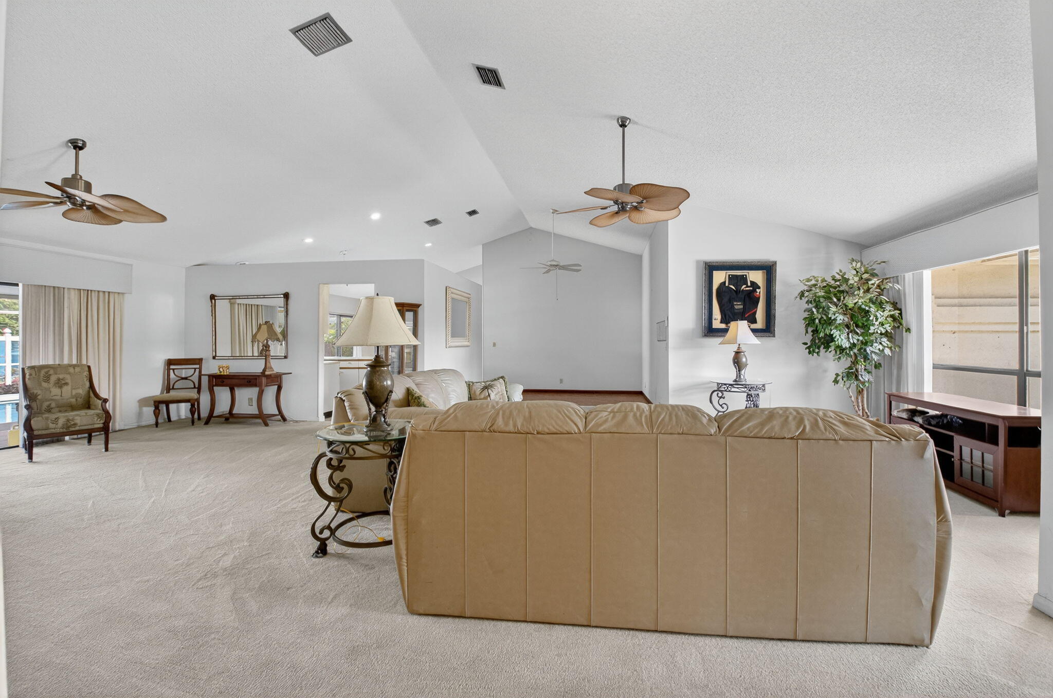 9541 Majestic Way