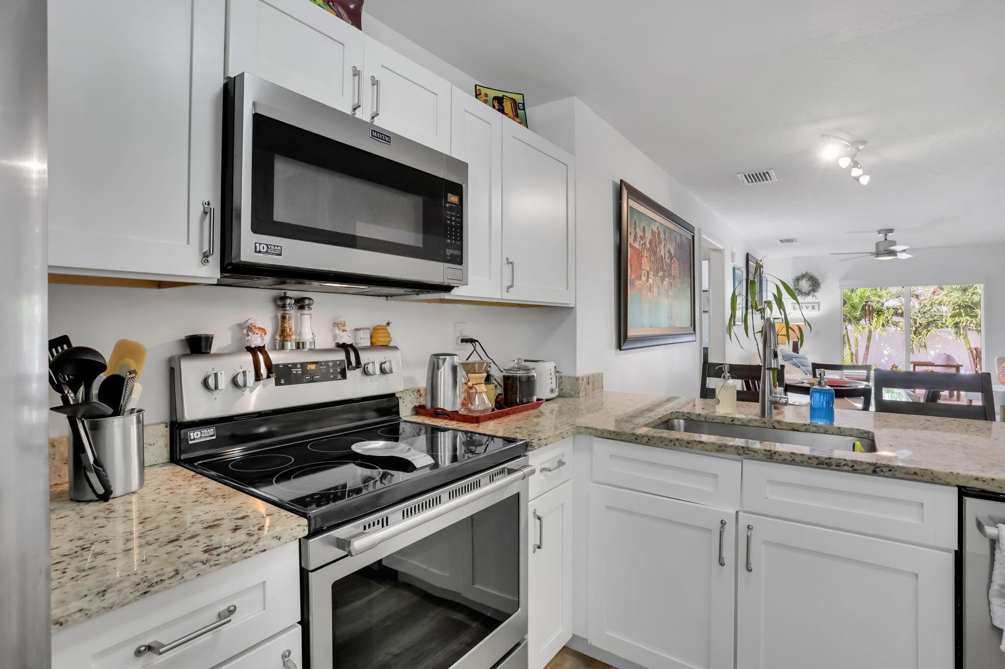 217 NE 10th Street