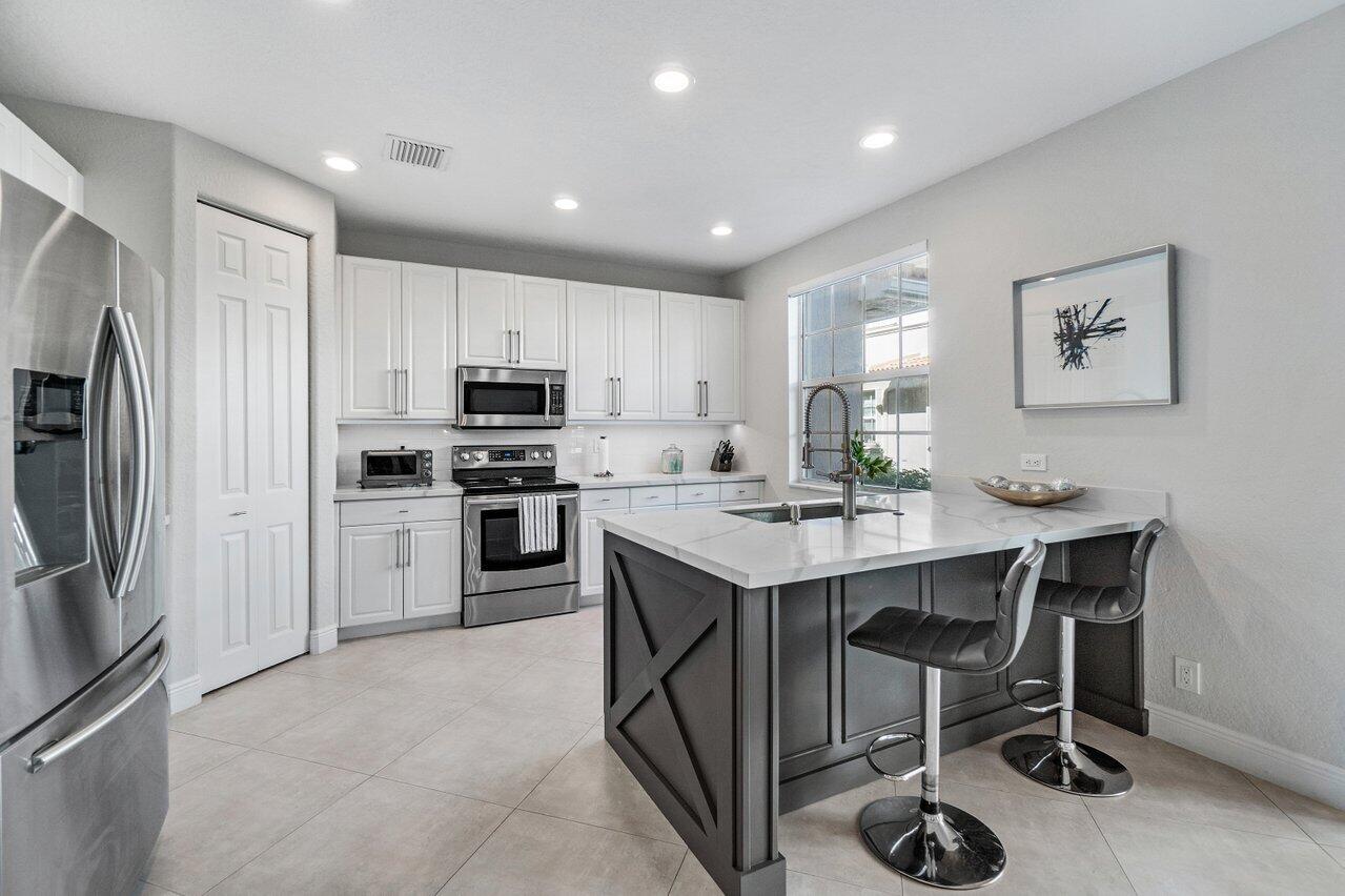 4443 Regal Court