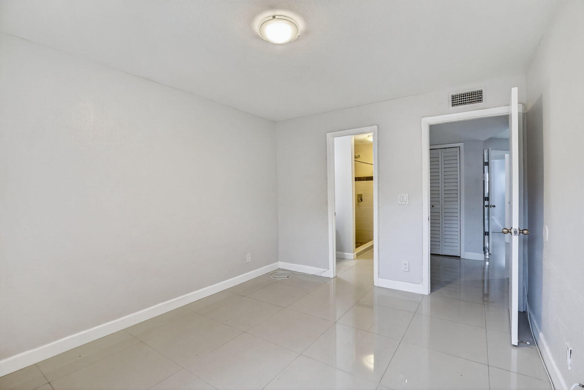 8789 NW 39 Street 8789