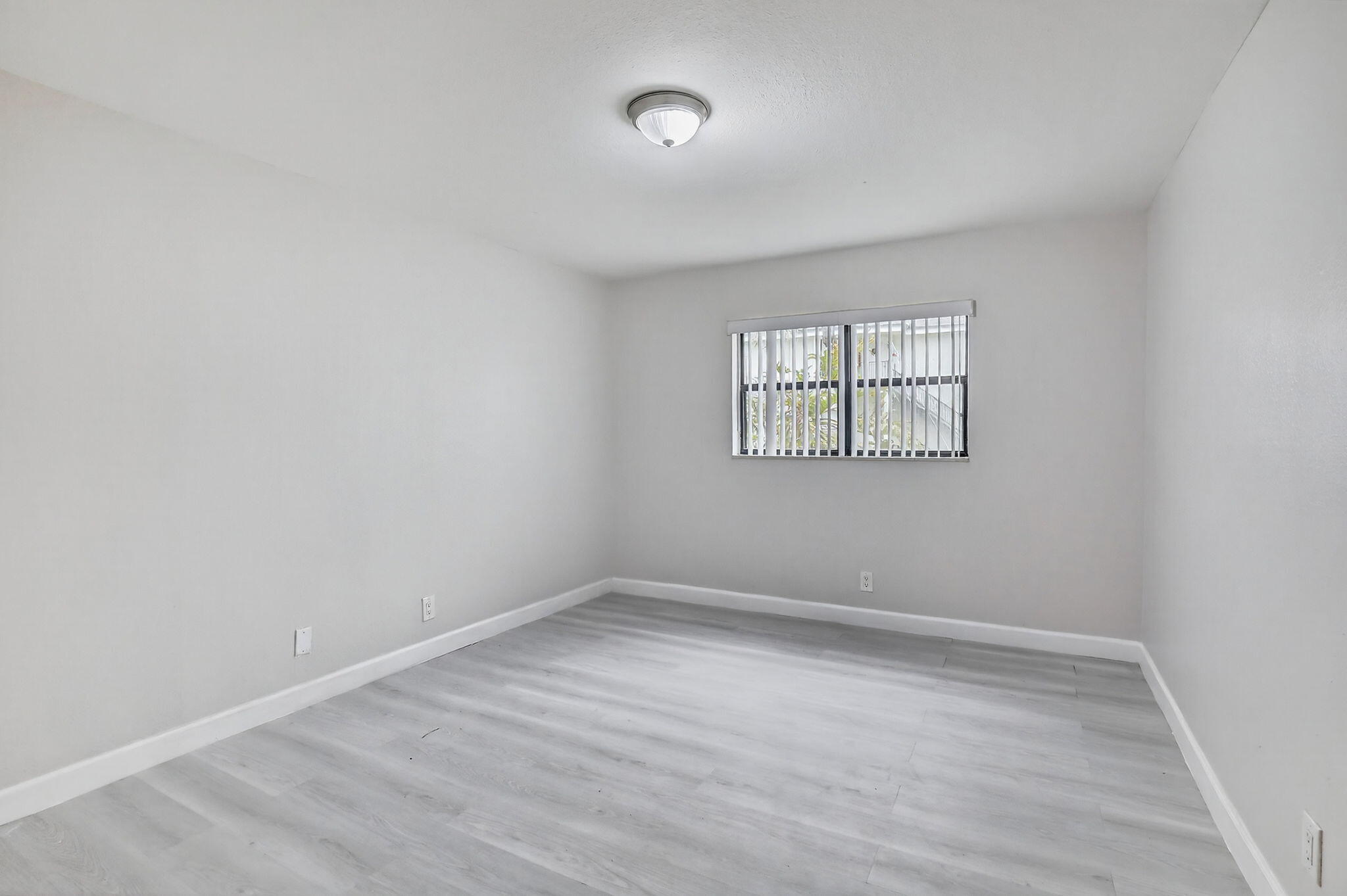 8789 NW 39 Street 8789