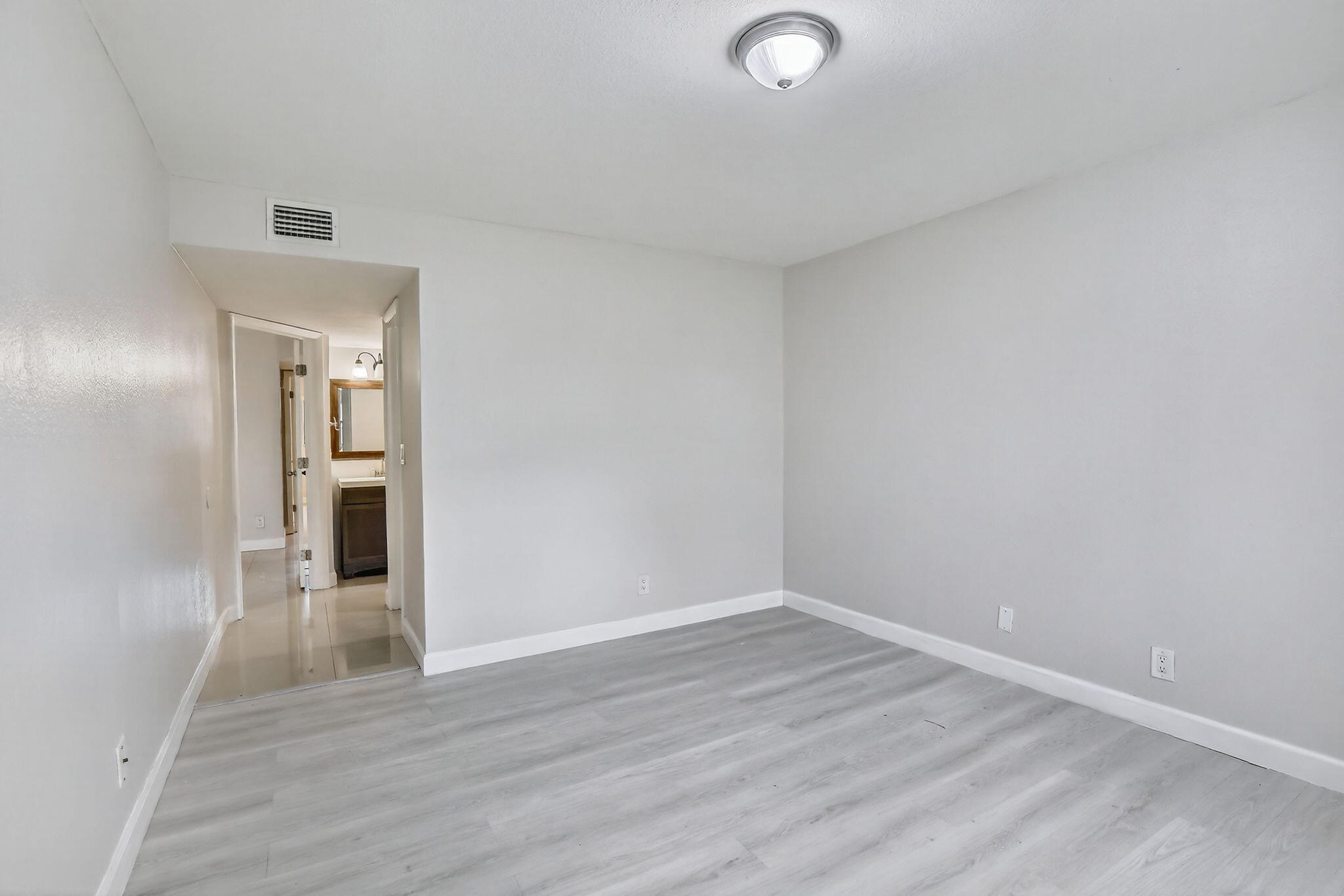 8789 NW 39 Street 8789