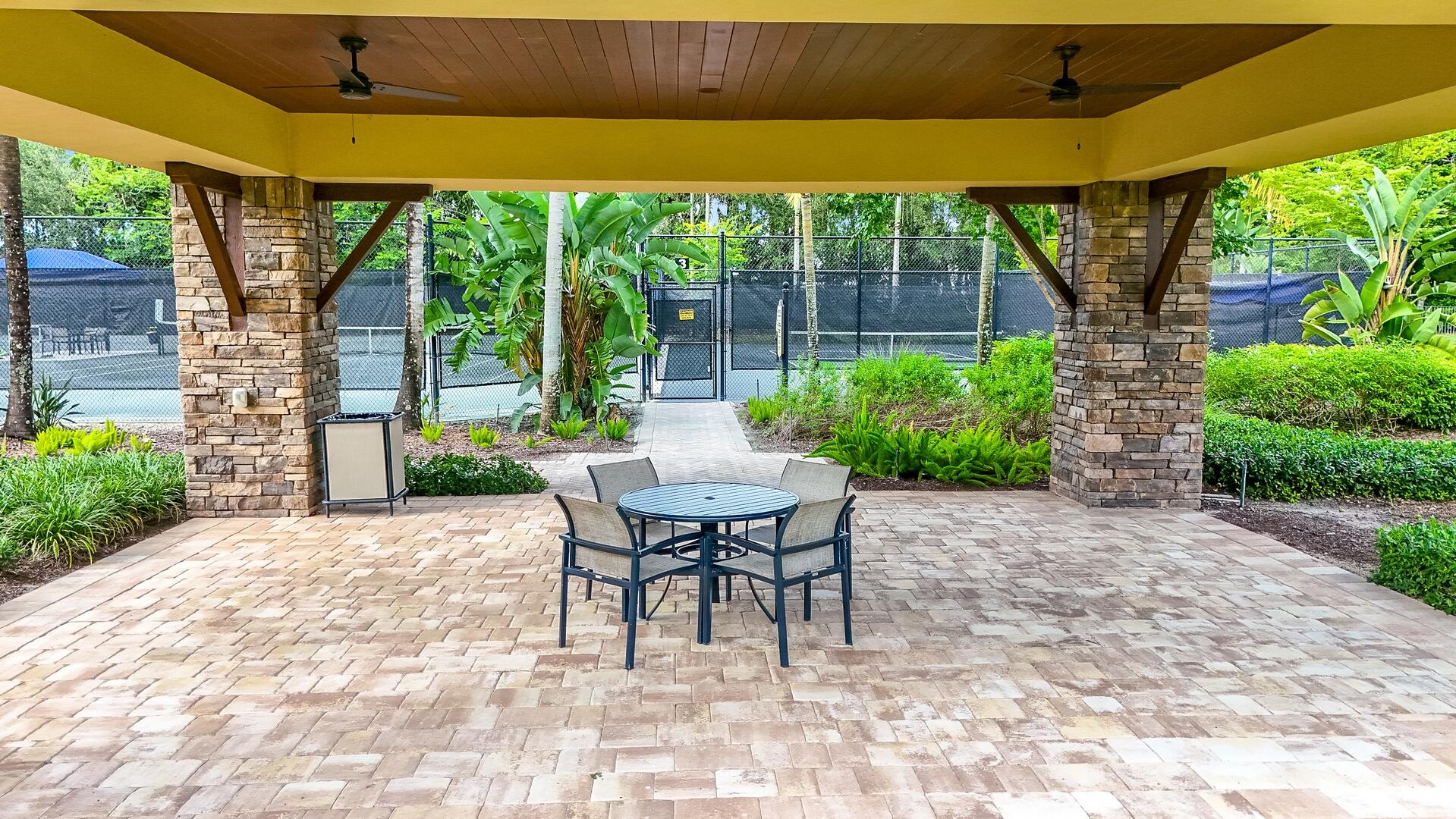 8259 Grand Prix Lane