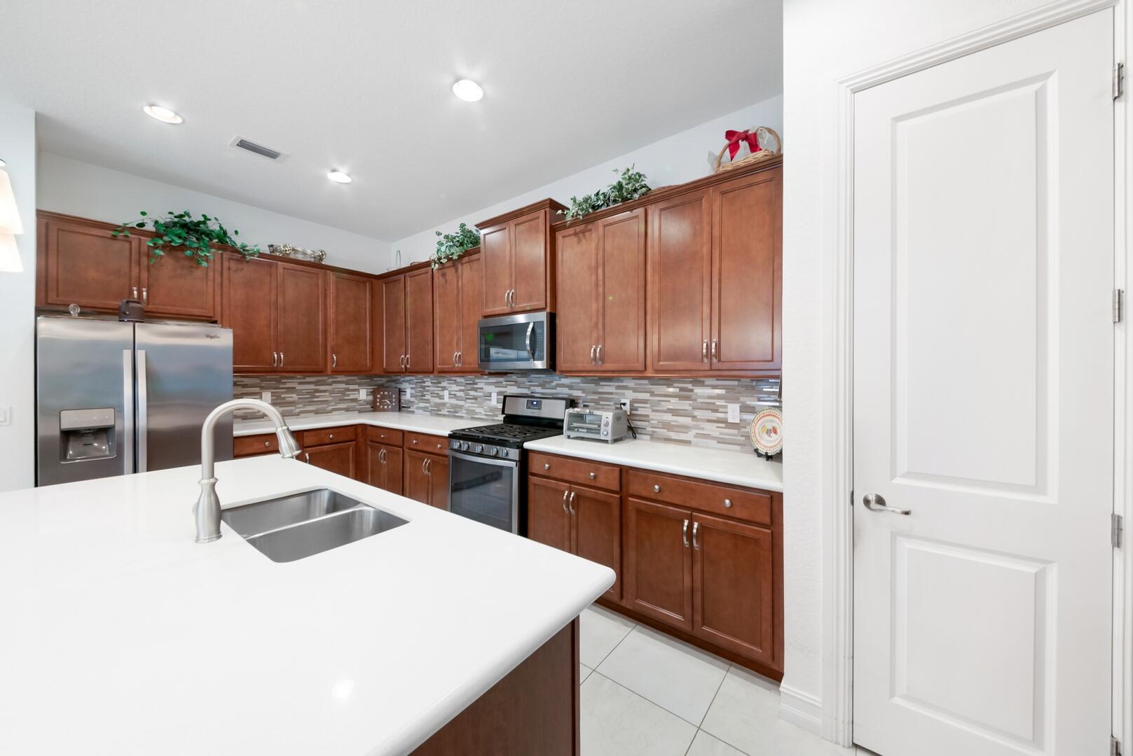 8259 Grand Prix Lane