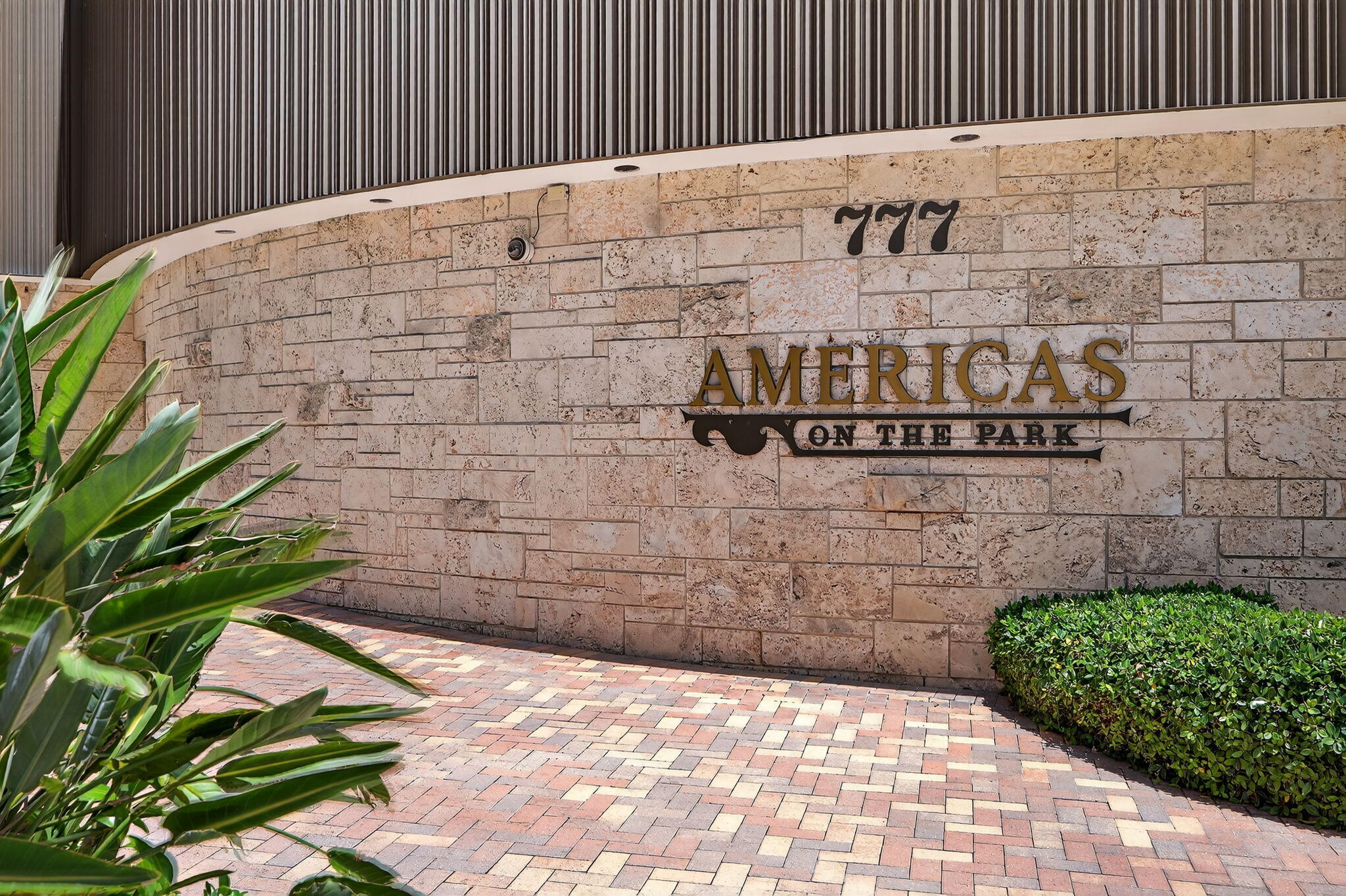 777 Bayshore Drive 1003