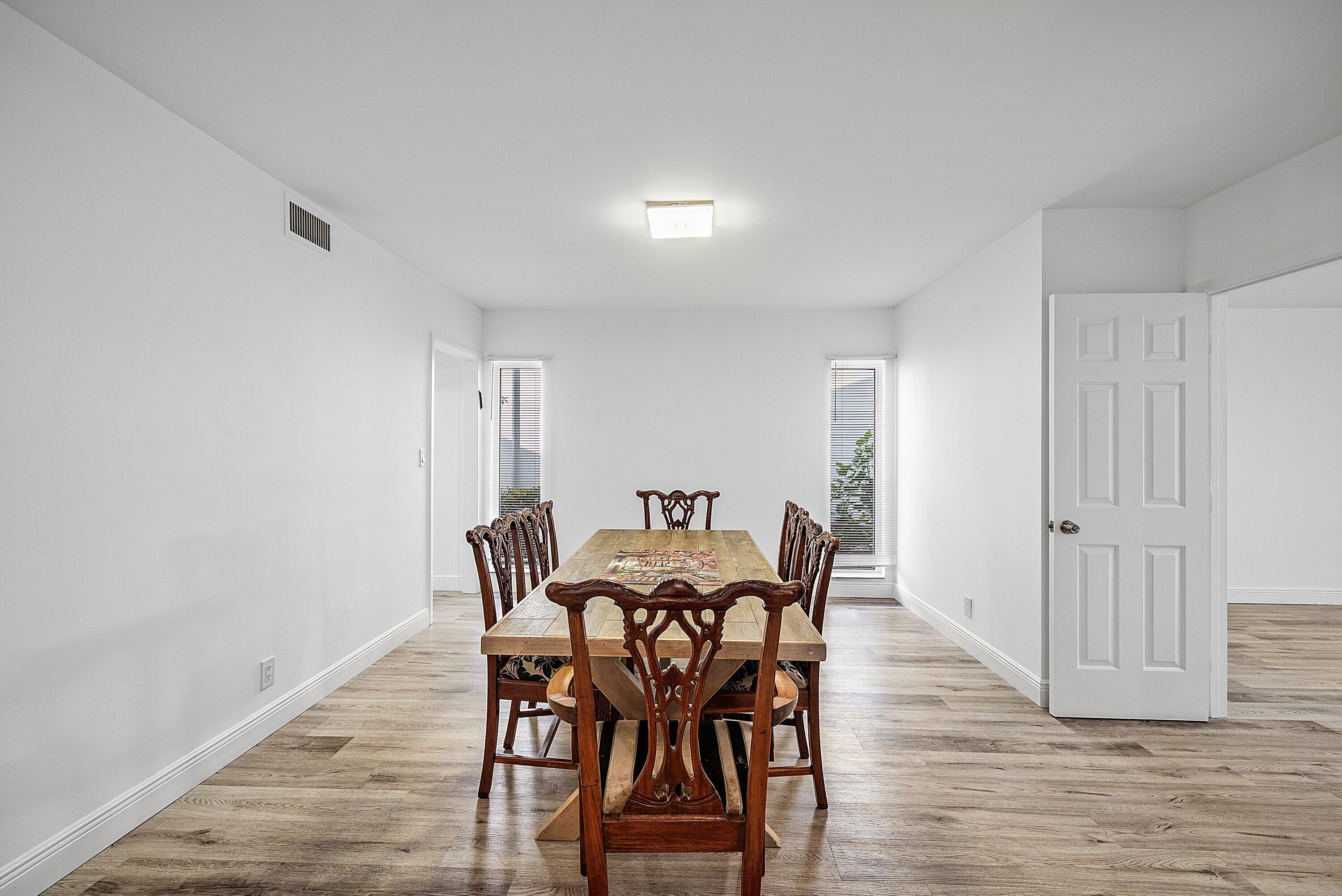6165 Old Court Road 123
